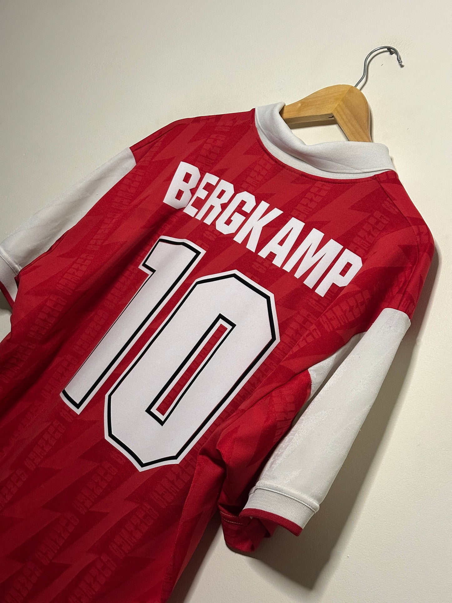 Dennis Bergkamp Arsenal FC 1994-96 home football shirt (XL)