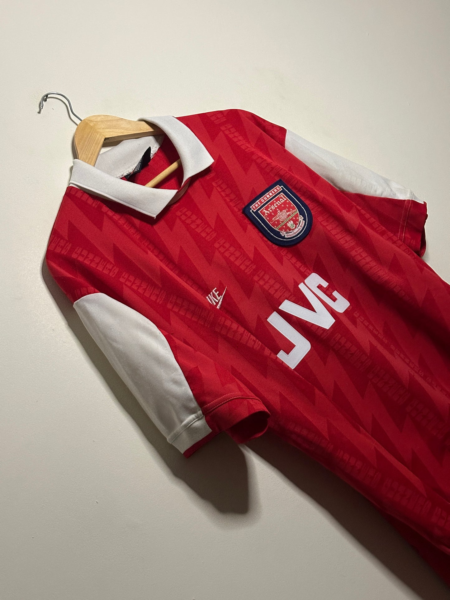 Dennis Bergkamp Arsenal FC 1994-96 home football shirt (XL)