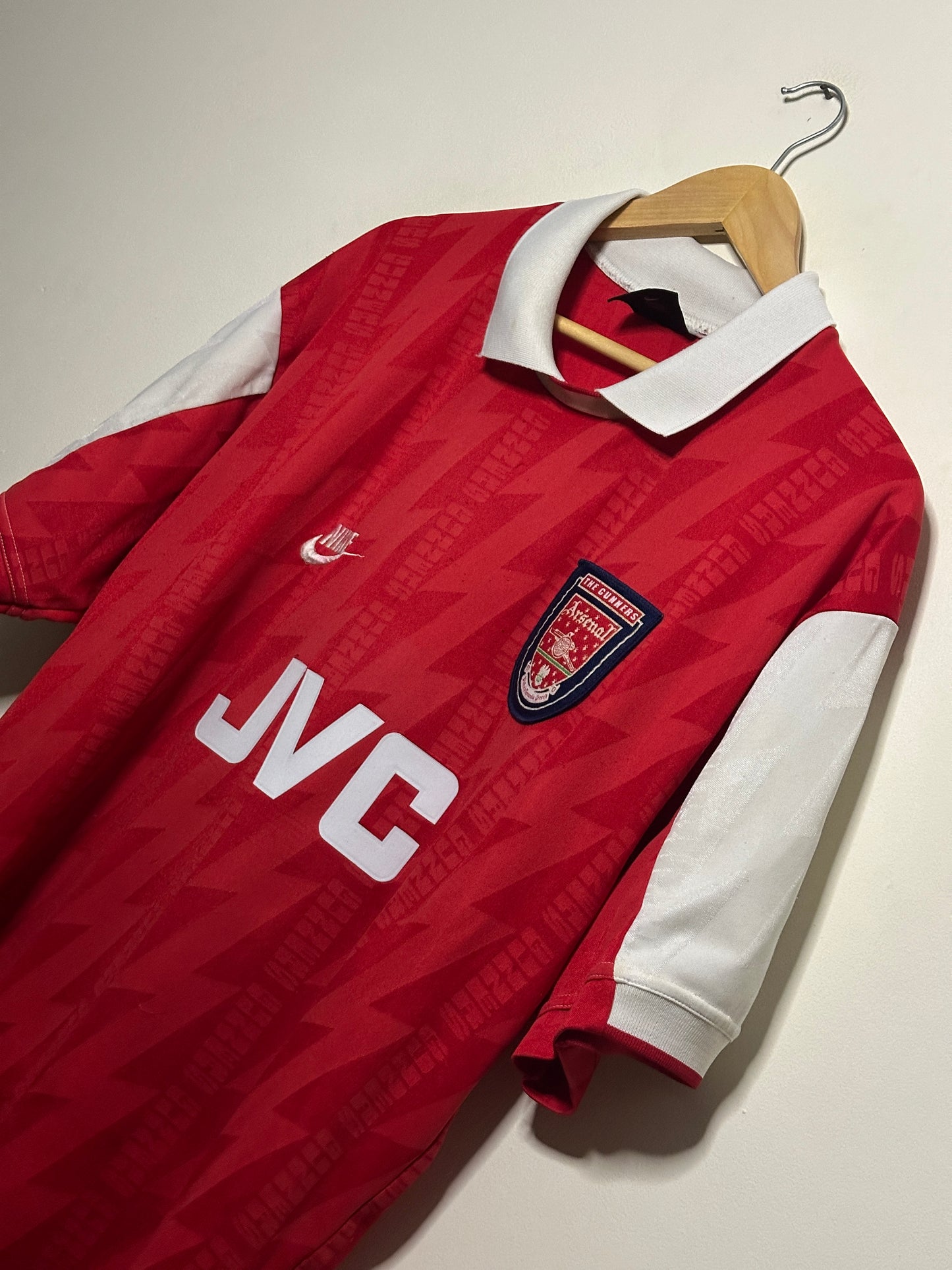 Dennis Bergkamp Arsenal FC 1994-96 home football shirt (XL)