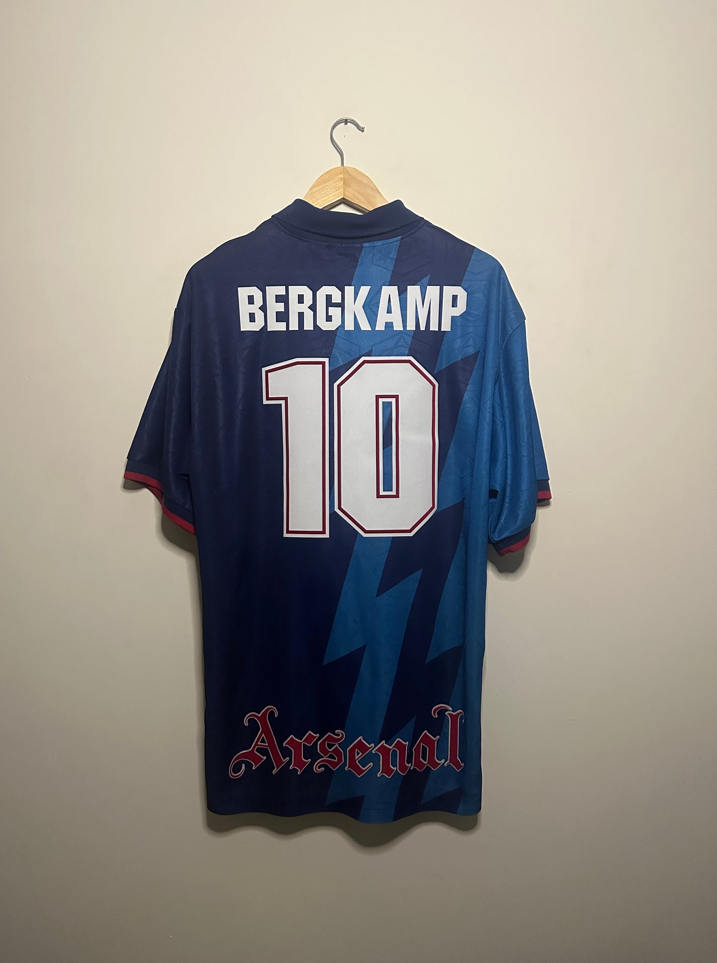 Dennis Bergkamp Arsenal FC 1994-96 away football shirt (XL)