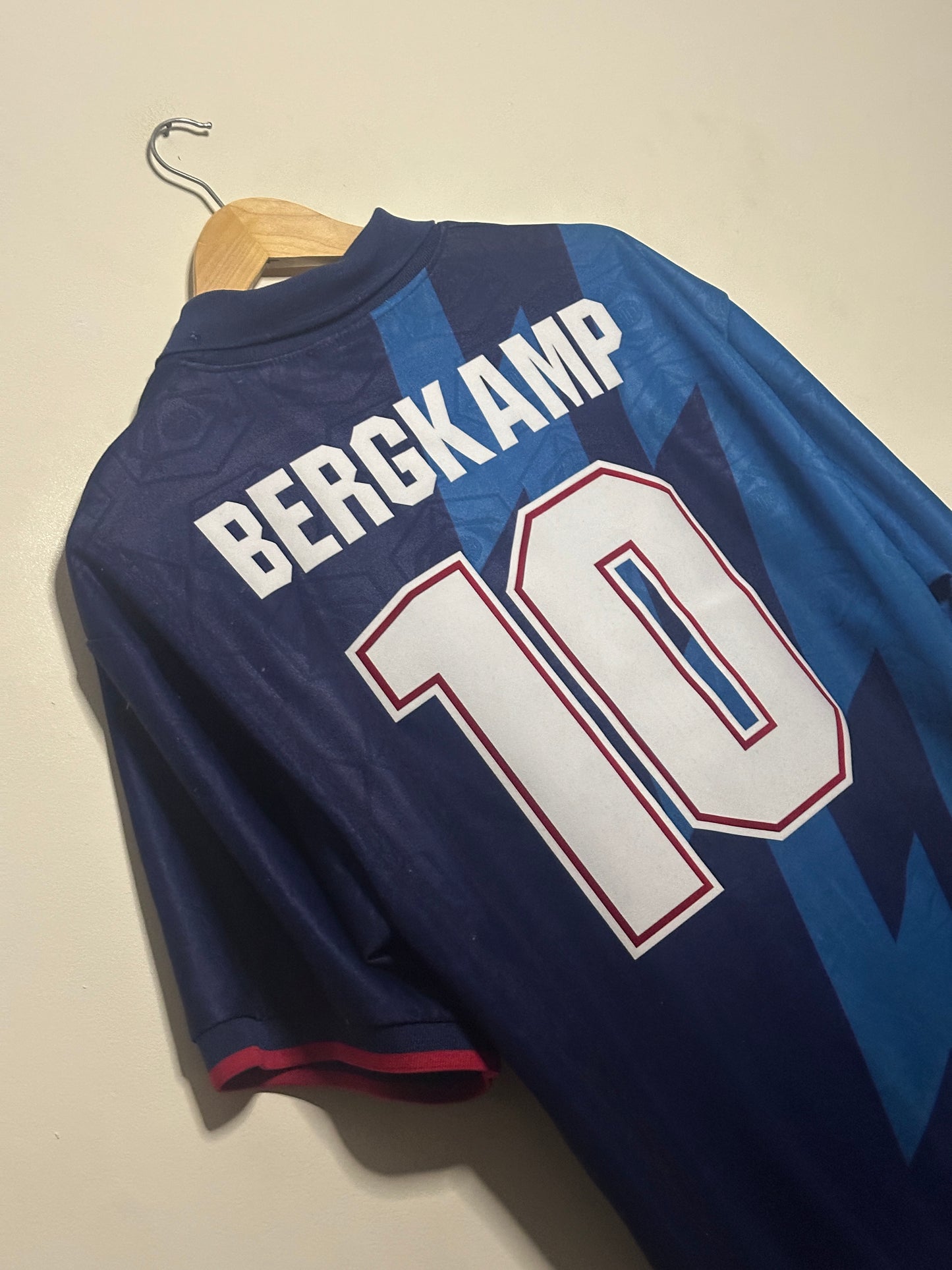 Dennis Bergkamp Arsenal FC 1994-96 away football shirt (XL)