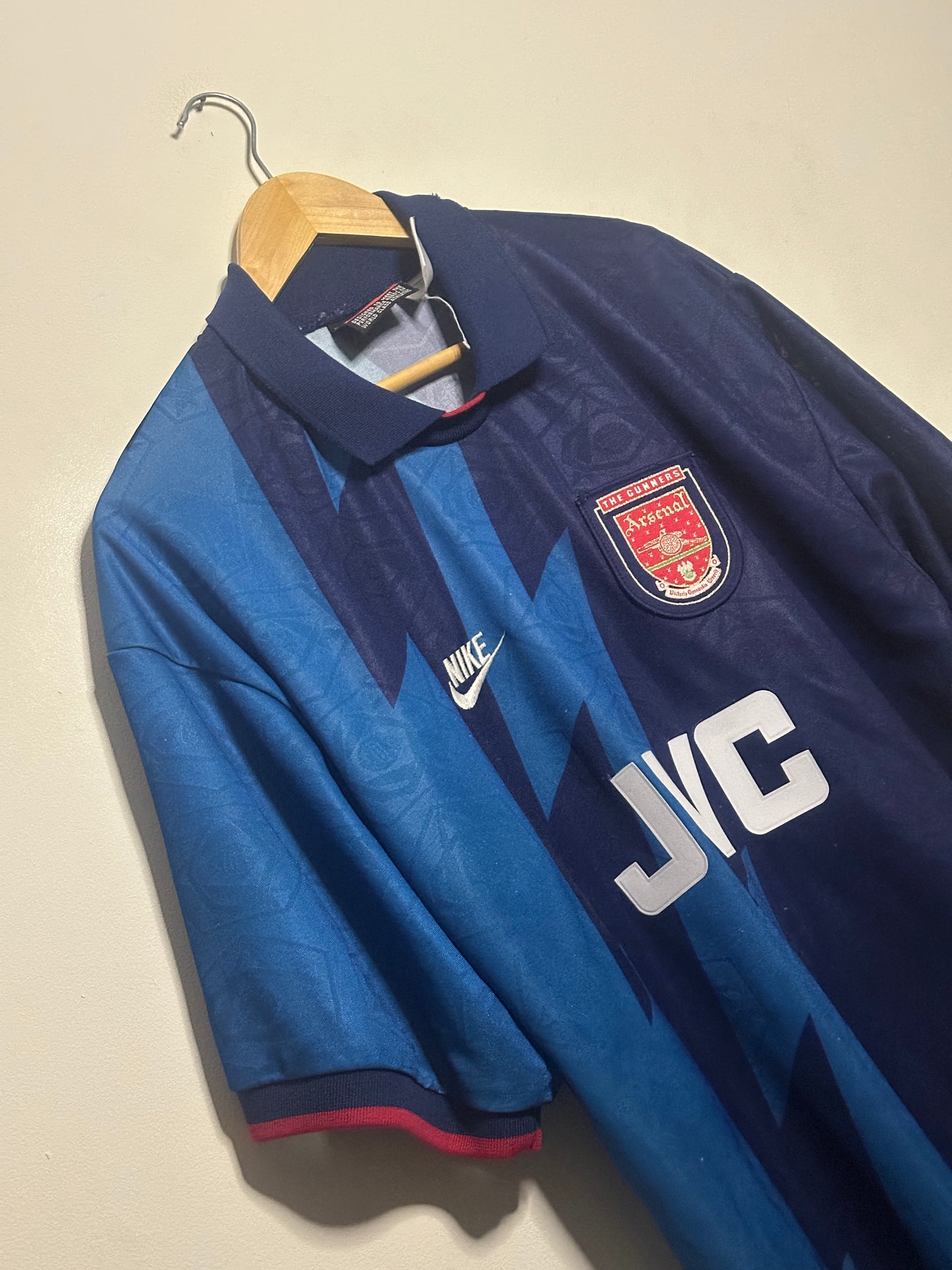 Dennis Bergkamp Arsenal FC 1994-96 away football shirt (XL)