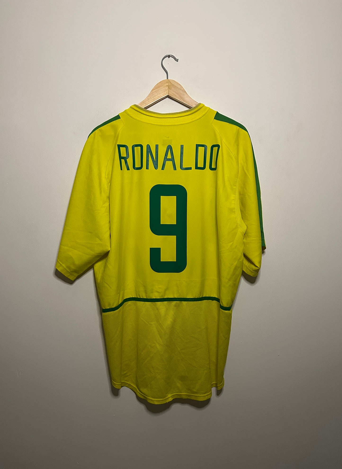 Ronaldo Nazario Brazil 2002 World Cup home football shirt (XL)
