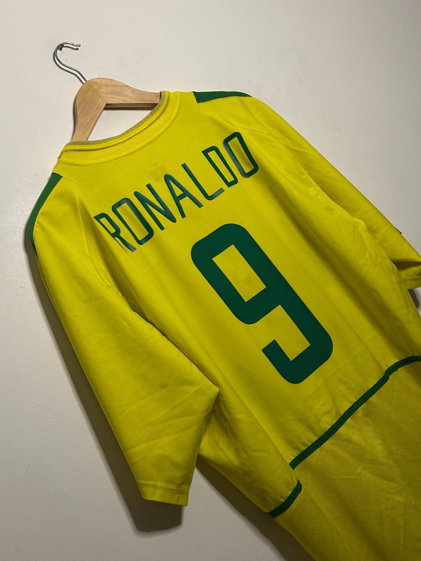 Ronaldo Nazario Brazil 2002 World Cup home football shirt (XL)