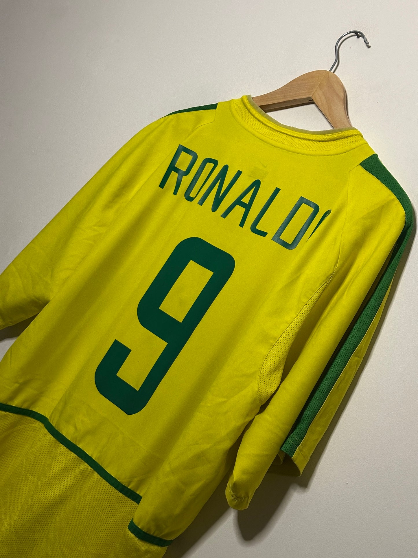 Ronaldo Nazario Brazil 2002 World Cup home football shirt (XL)