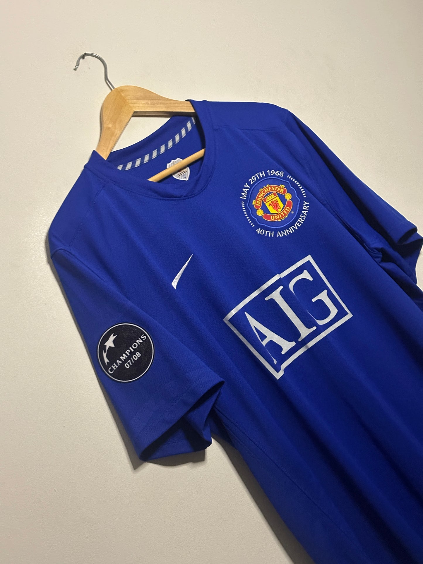 Cristiano Ronaldo 2008-09 third football shirt (XL)