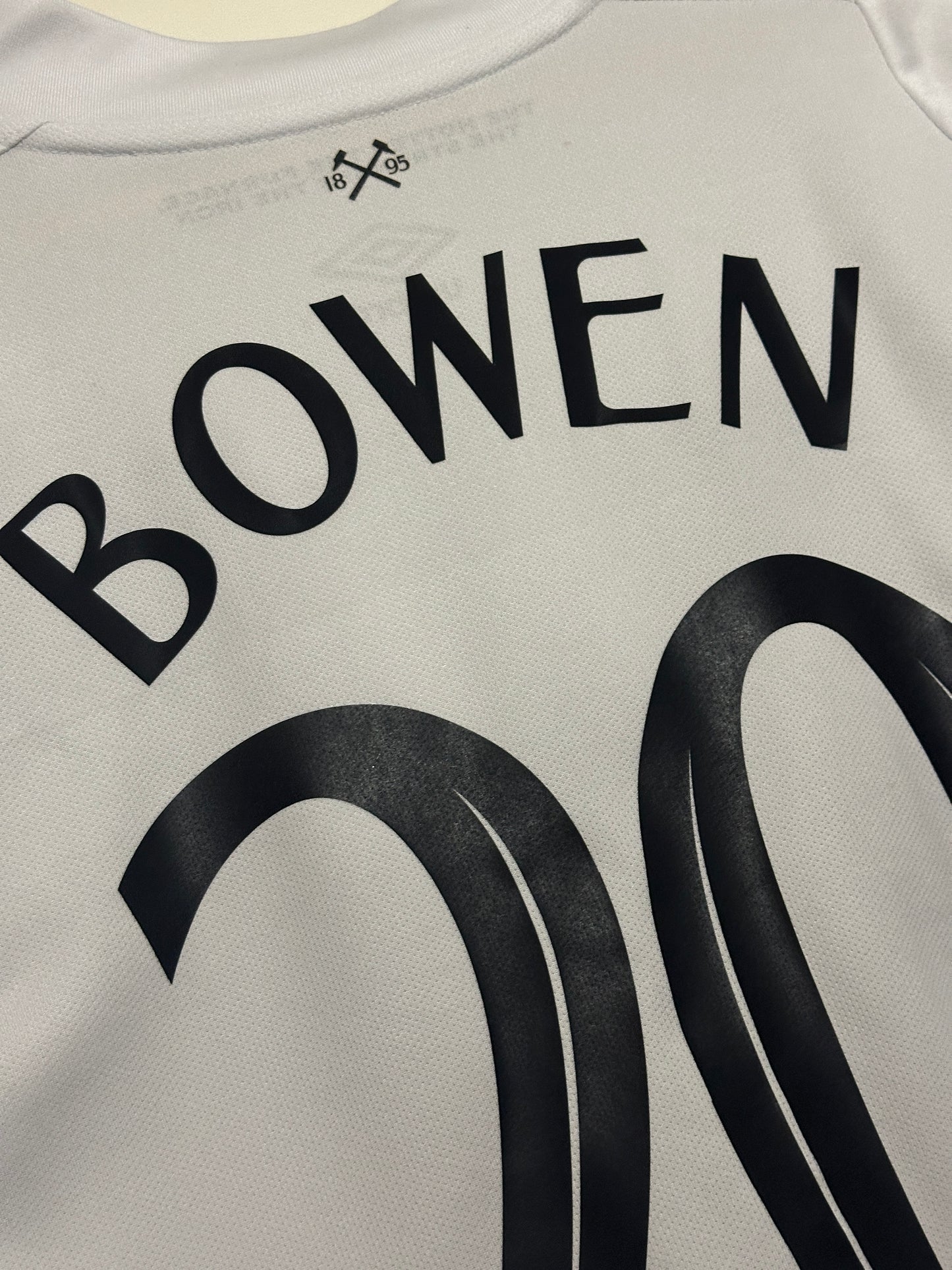 Jarrod Bowen West Ham United 2022-23 final edition third football shirt (L)