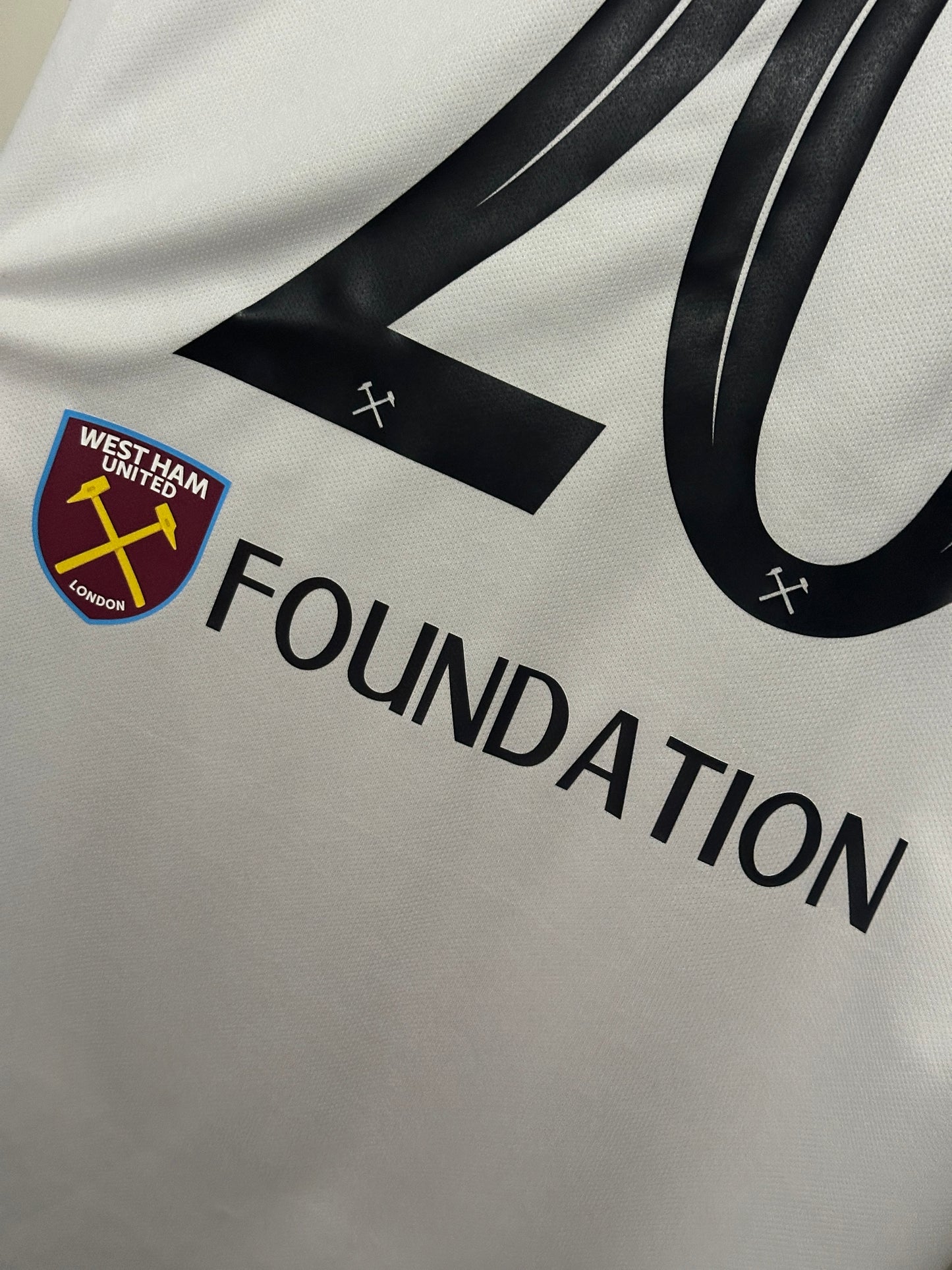 Jarrod Bowen West Ham United 2022-23 final edition third football shirt (L)