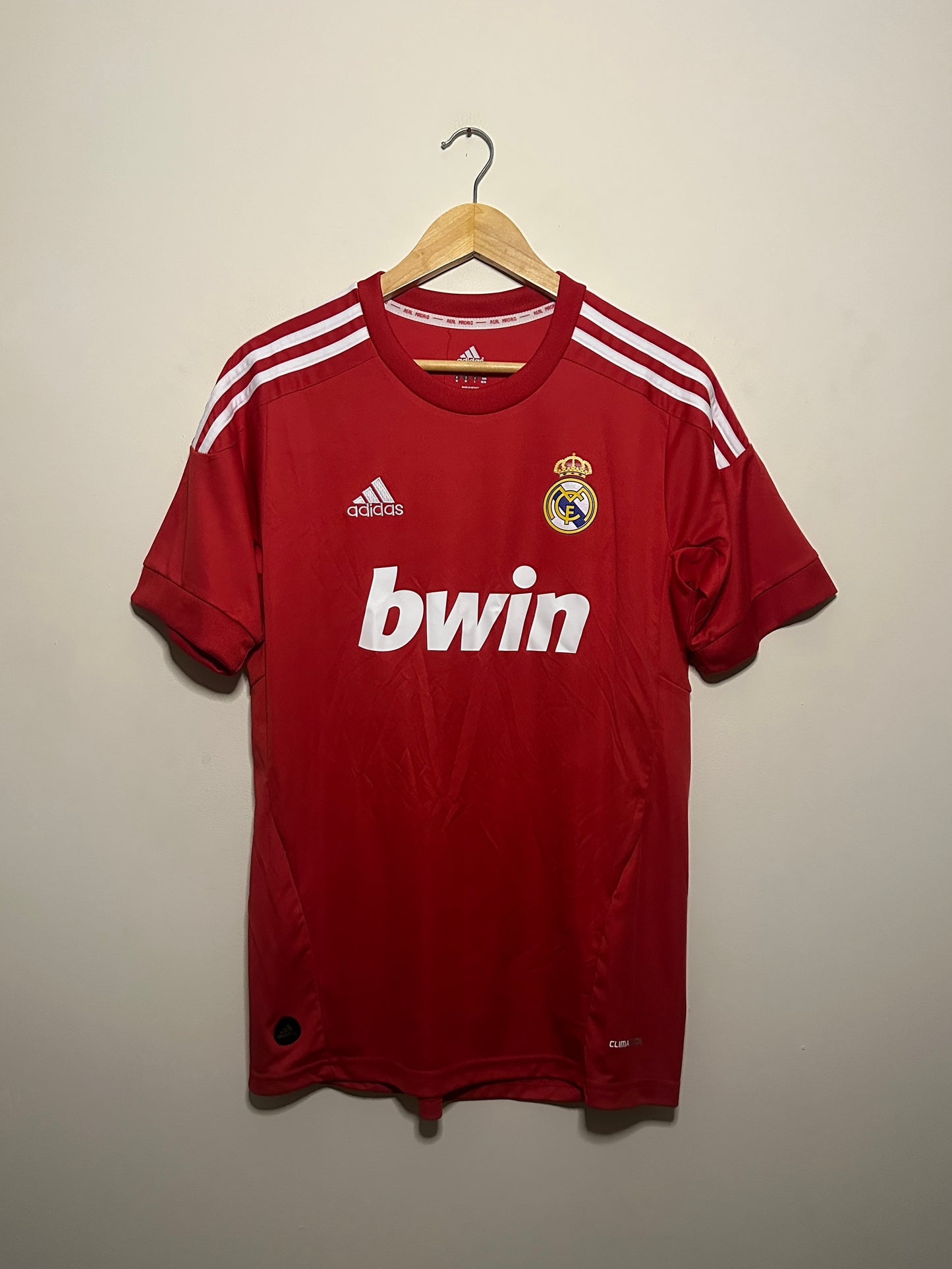 Cristiano Ronaldo Real Madrid CF 2011-12 third football shirt (M)
