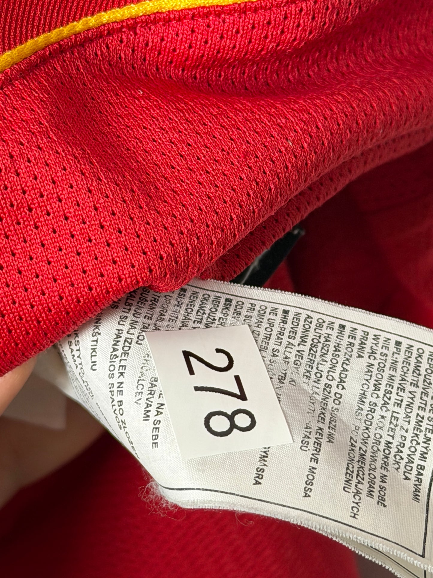 Thierry Henry Arsenal FC 2004-05 home football shirt (L)