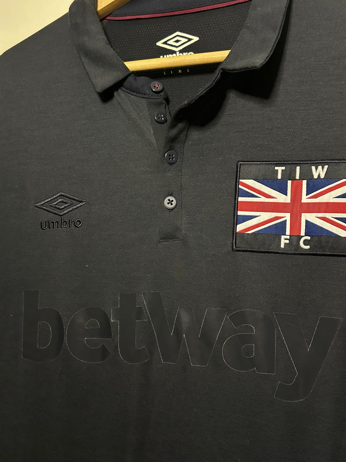 West Ham United 2016-17 special edition football shirt (L)