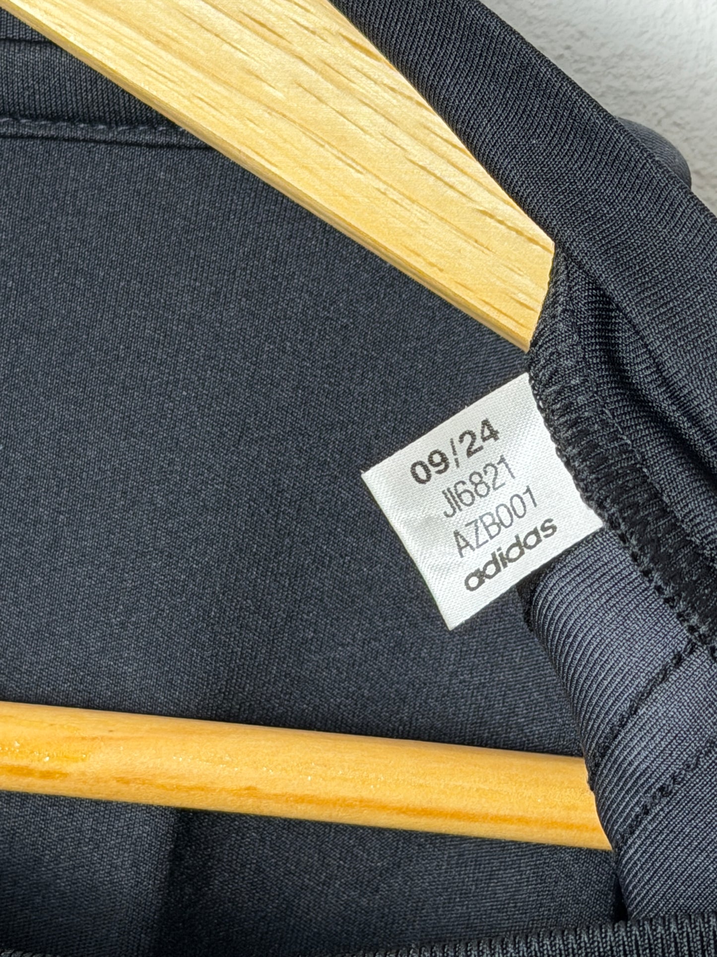 Lionel Messi Inter Miami 2025 away football shirt (XL)