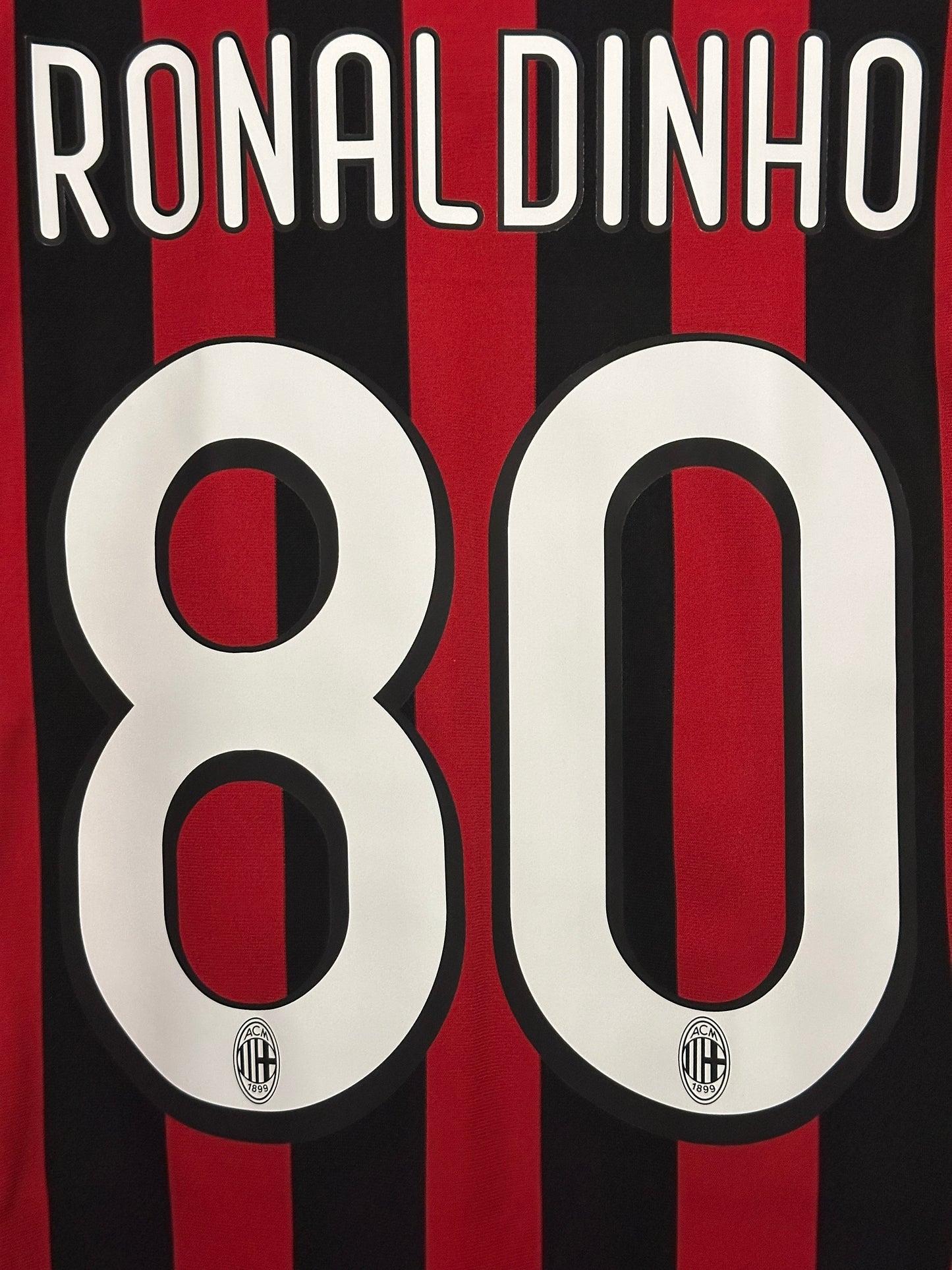 Ronaldinho AC Milan 2009-10 home football shirt (S)