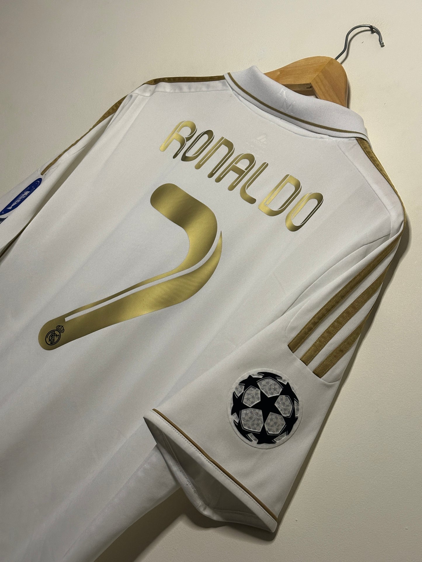 Cristiano Ronaldo Real Madrid CF 2011-12 home football shirt (XL)