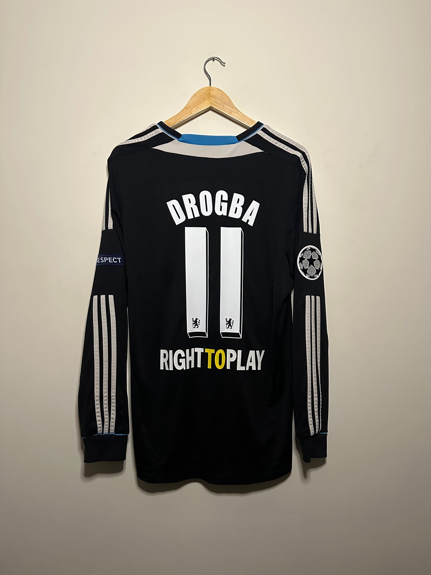 Didier Drogba Chelsea FC long sleeve 2011-12 away football shirt (L)