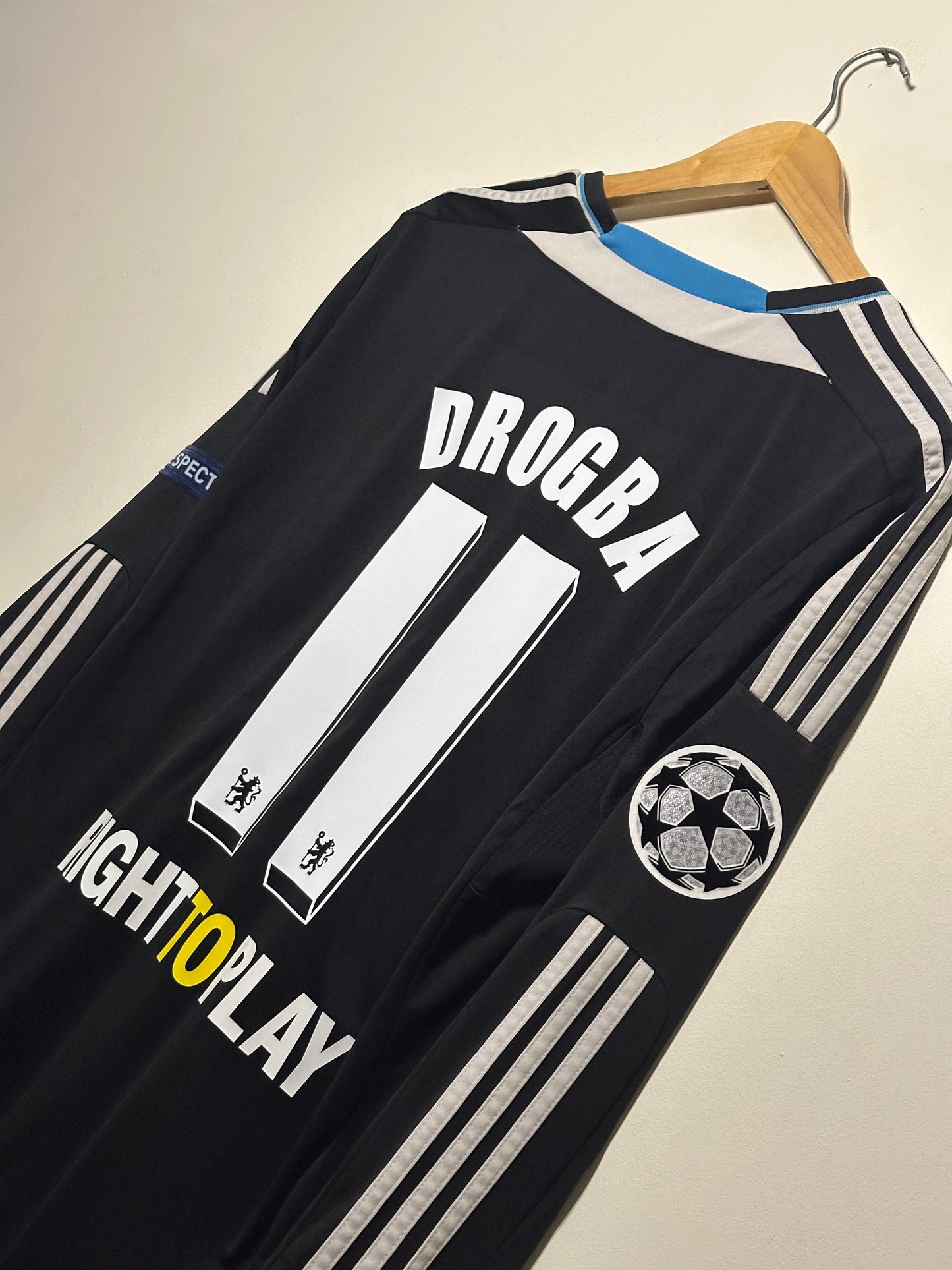 Didier Drogba Chelsea FC long sleeve 2011-12 away football shirt (L)