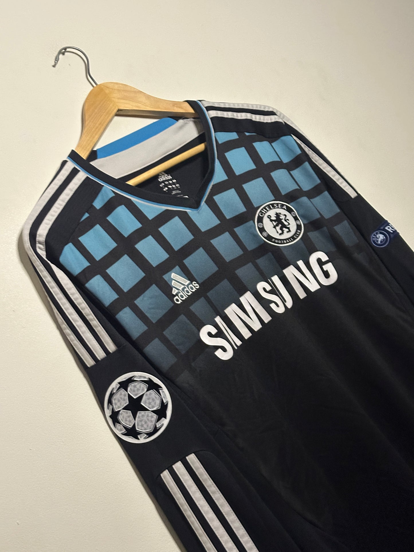 Didier Drogba Chelsea FC long sleeve 2011-12 away football shirt (L)