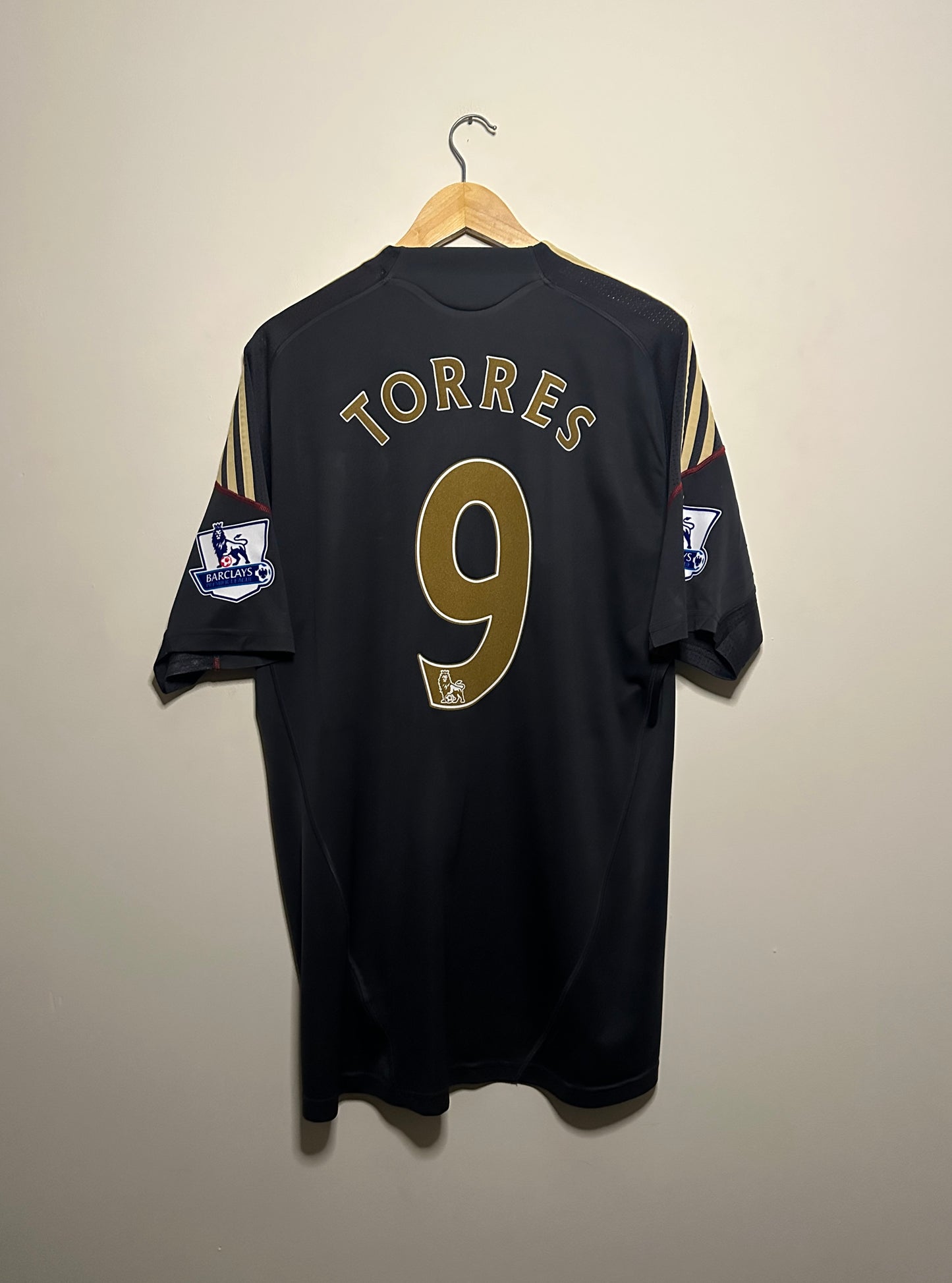 Fernando Torres Liverpool FC 2009-10 away football shirt (XL)