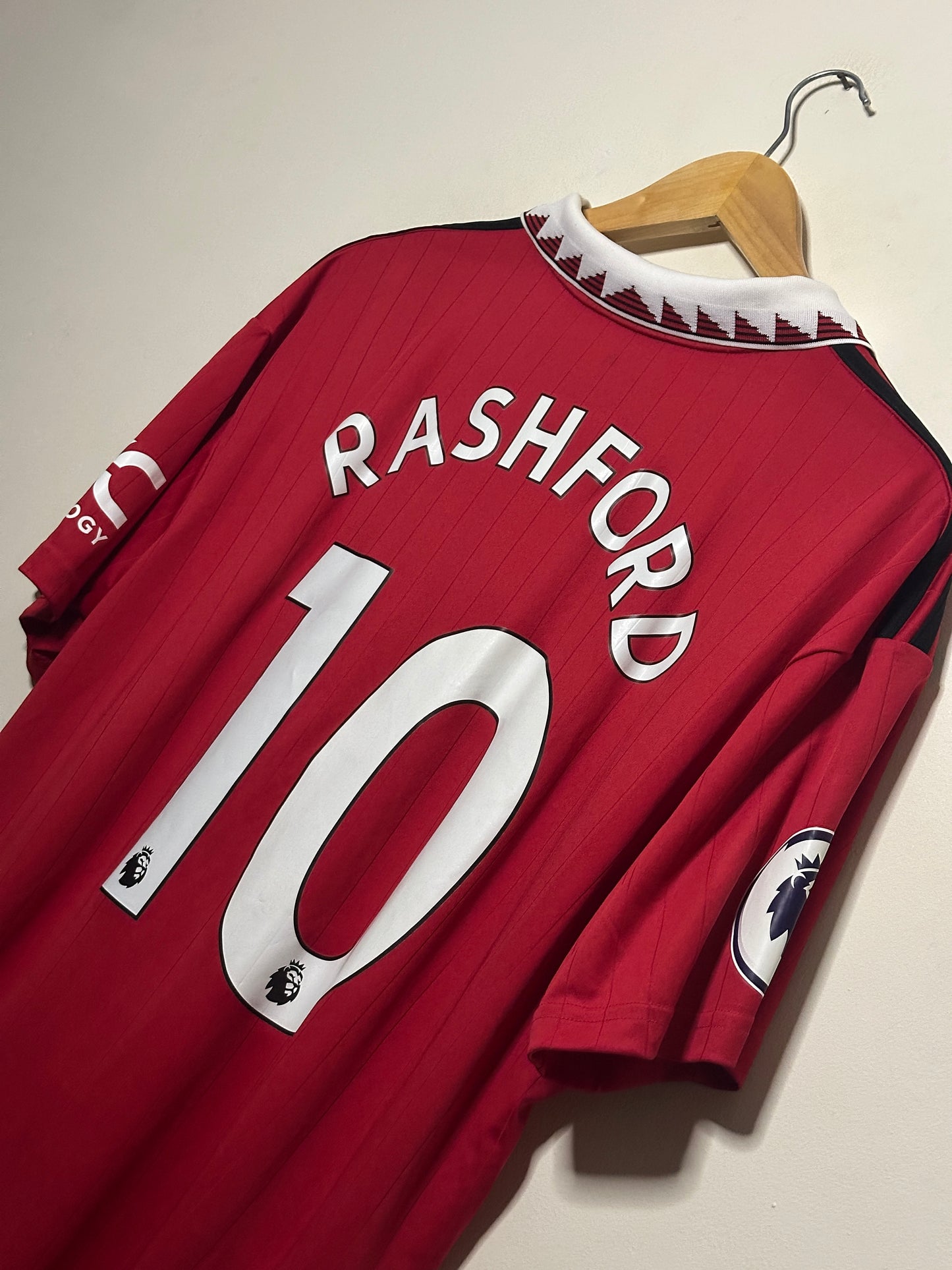 Marcus Rashford Manchester United 2022-23 home football shirt (XL)
