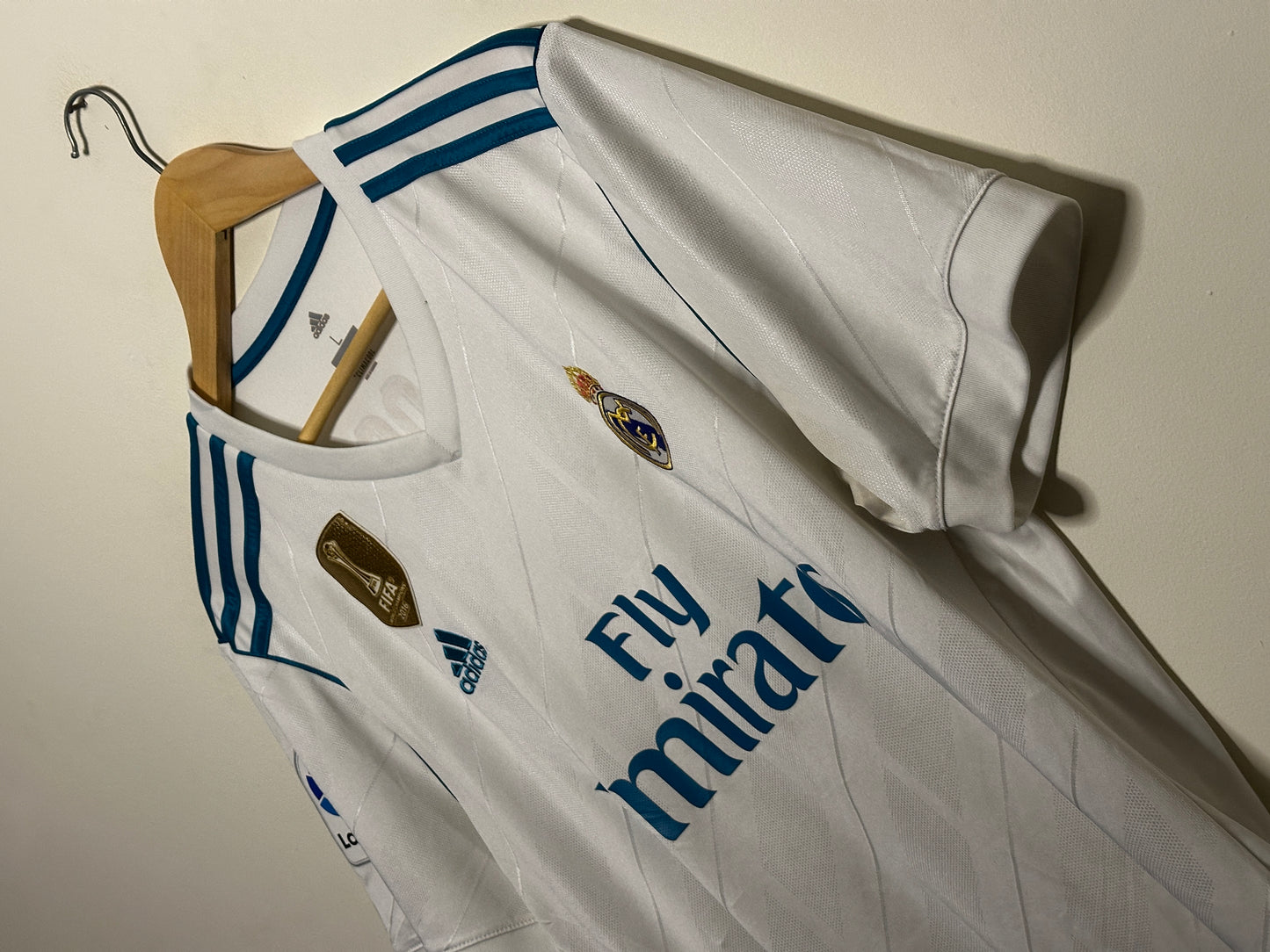 Toni Kroos Real Madrid CF 2017-18 home football shirt (L)