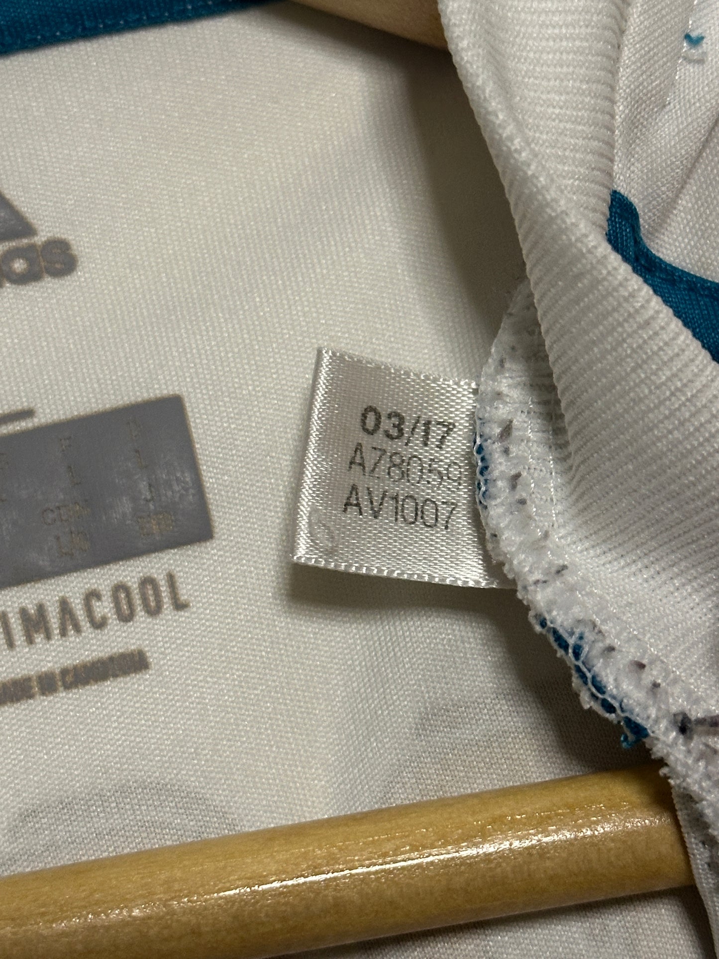 Toni Kroos Real Madrid CF 2017-18 home football shirt (L)