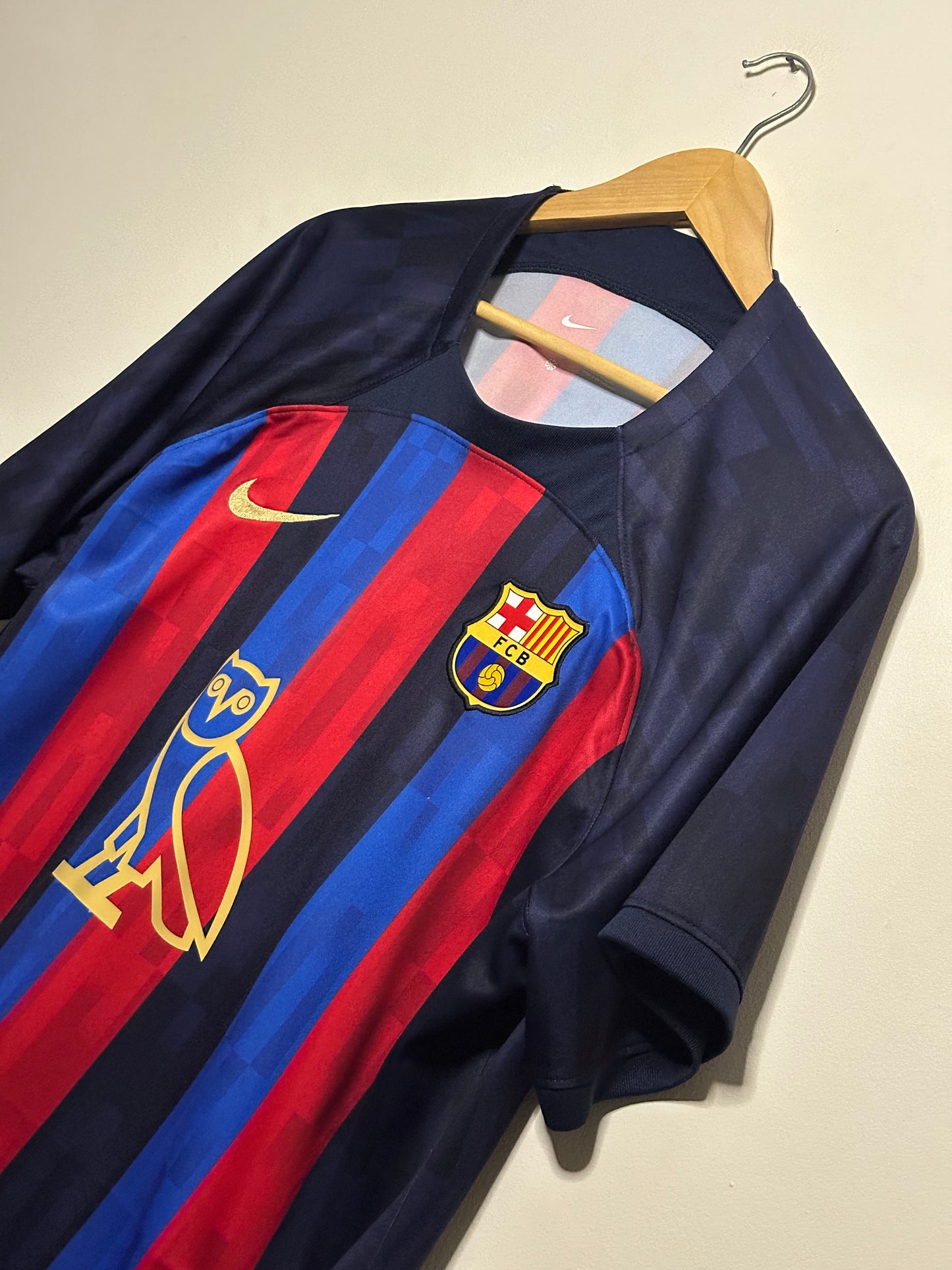 Lamine Yamal FC Barcelona Drake x OVO 2022-23 home football shirt (XL)