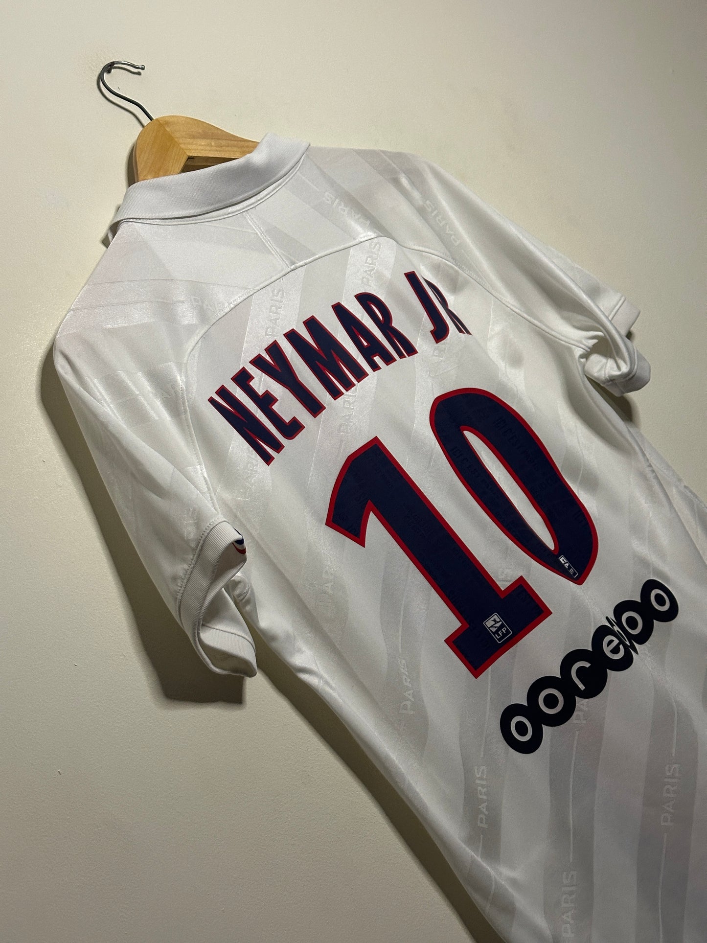 Neymar JR PSG 2019-20 third football shirt (M)