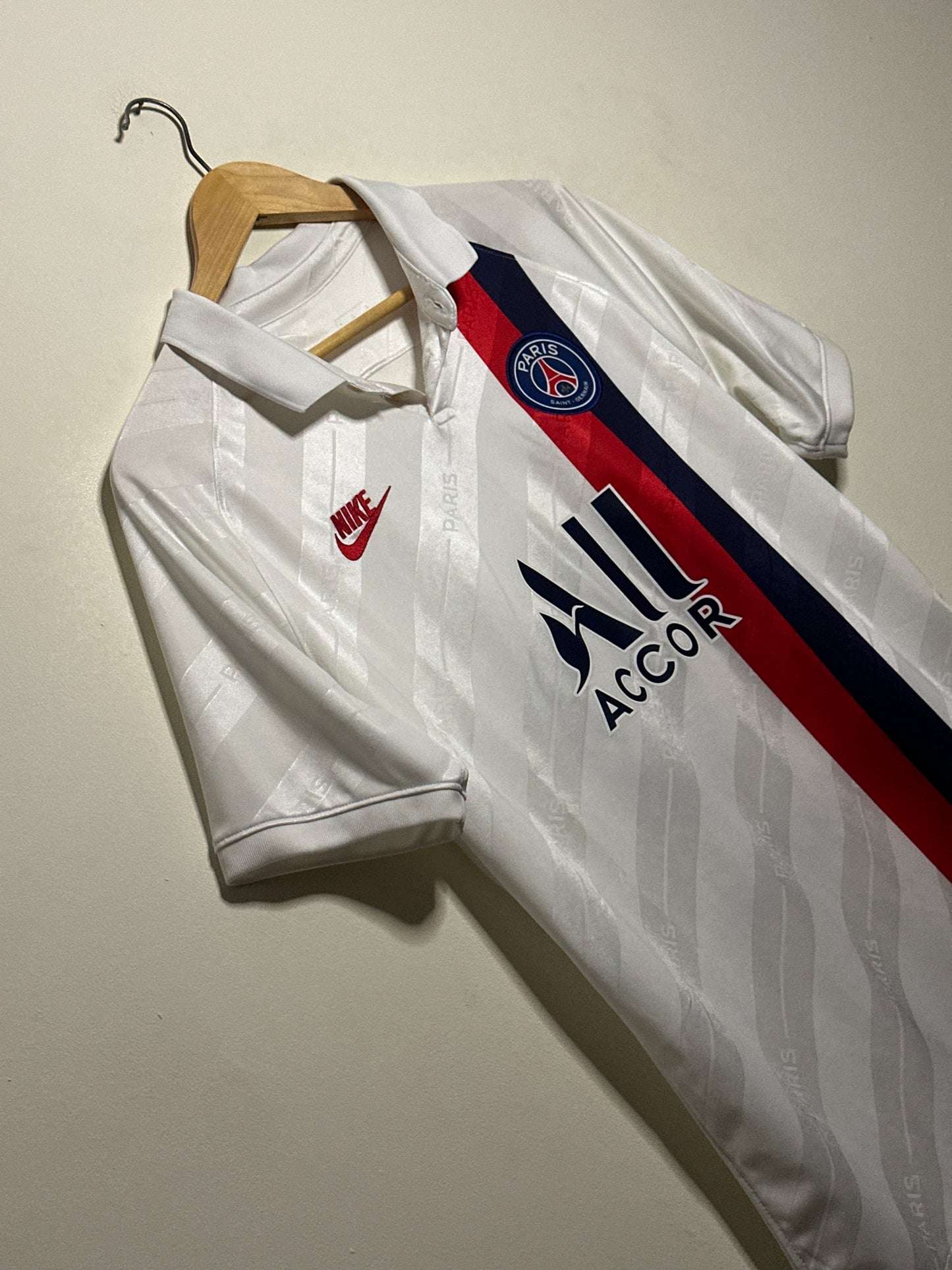 Neymar JR PSG 2019-20 third football shirt (M)