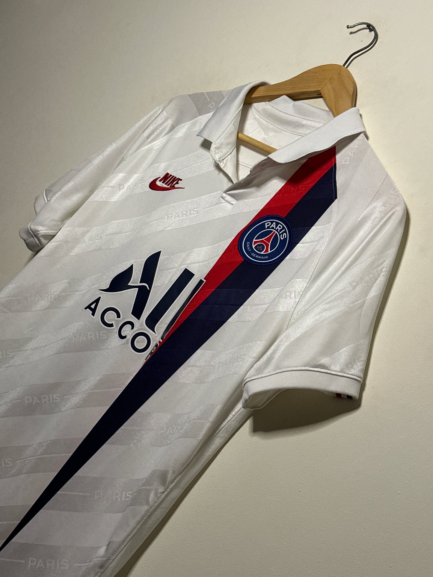 Neymar JR PSG 2019-20 third football shirt (M)