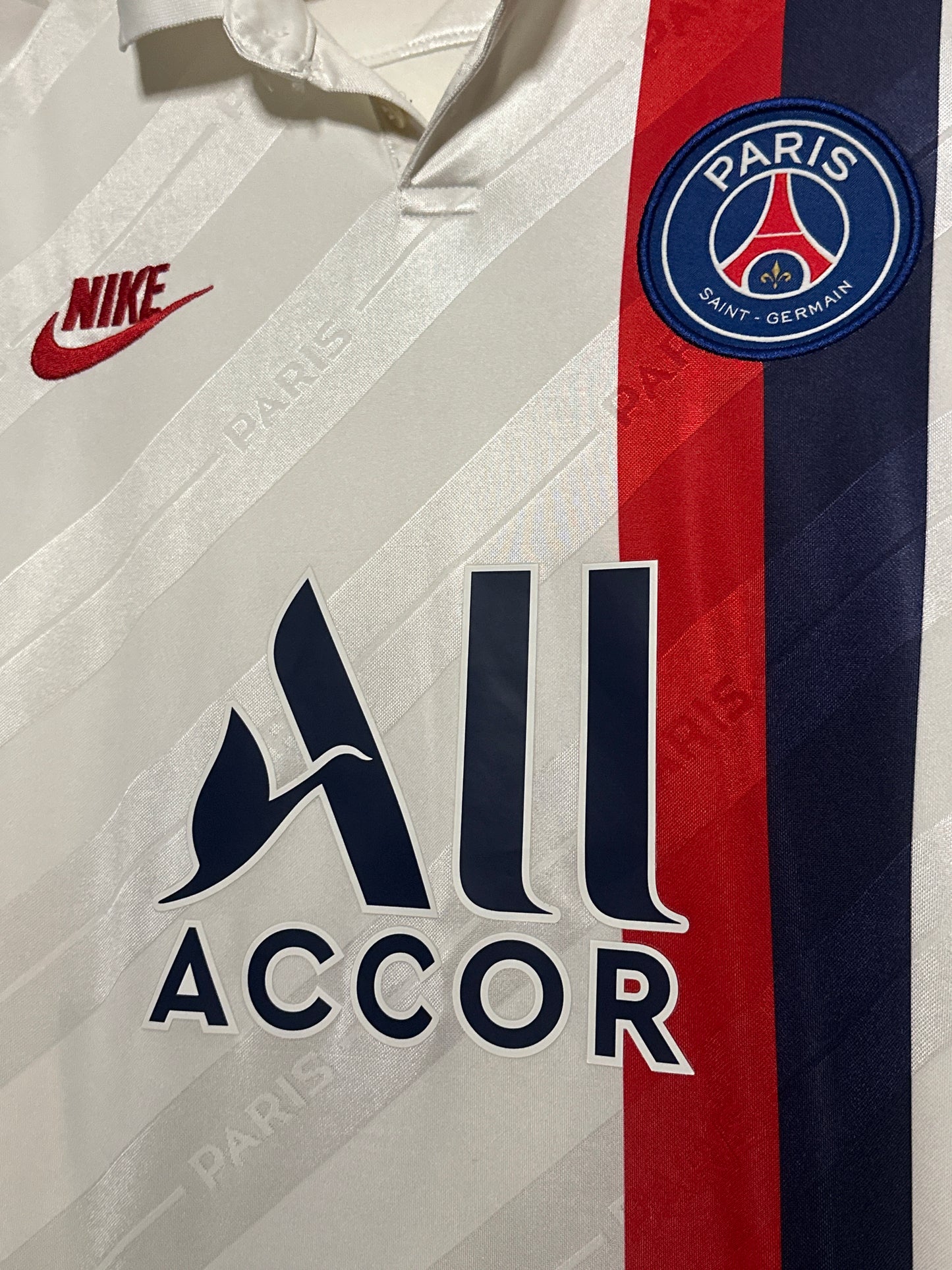 Neymar JR PSG 2019-20 third football shirt (M)