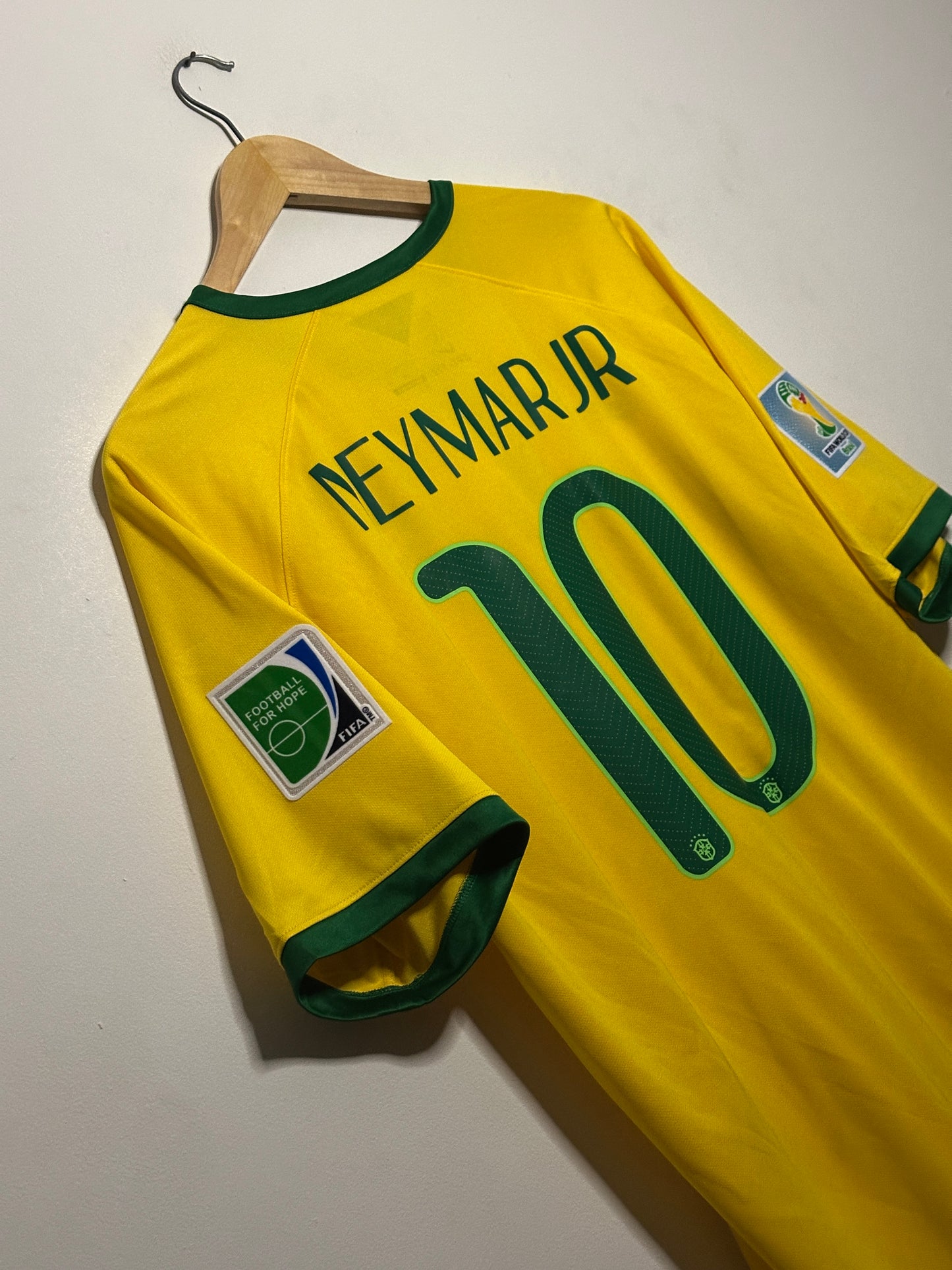 Neymar JR Brazil 2014 World Cup home football shirt (XL)