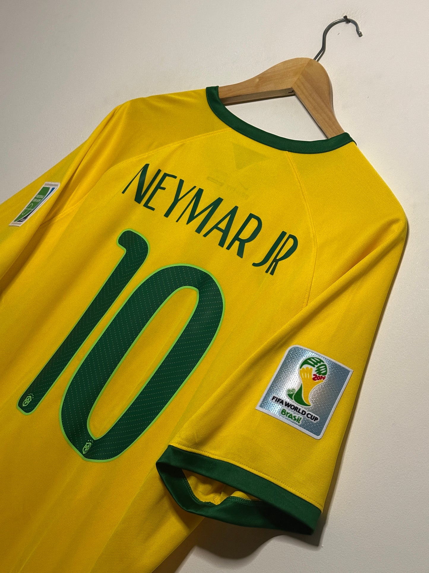 Neymar JR Brazil 2014 World Cup home football shirt (XL)