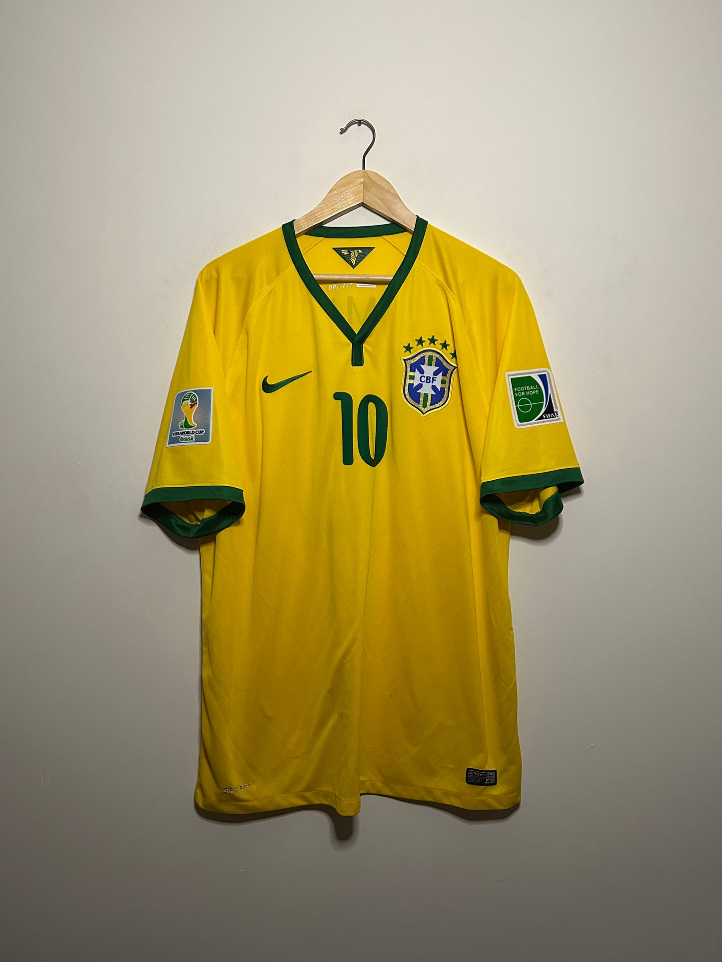 Neymar JR Brazil 2014 World Cup home football shirt (XL)