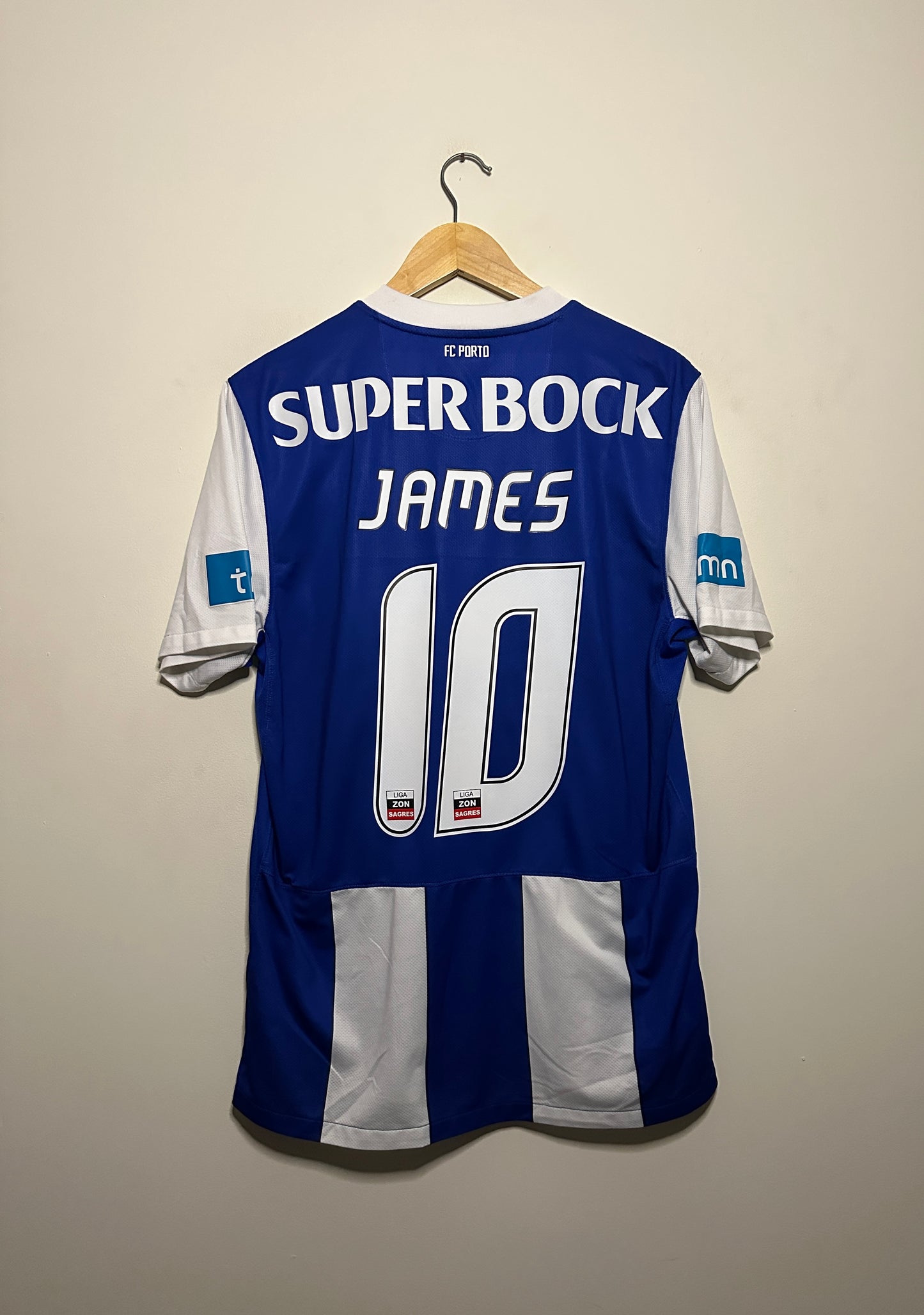 James Rodriguez FC Porto 2011-12 home football shirt (M)