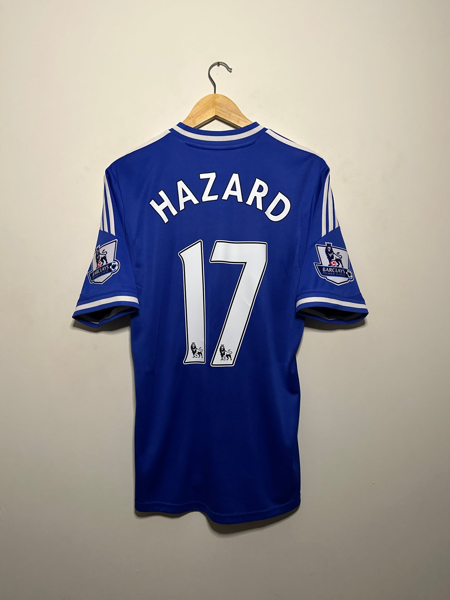 Eden Hazard Chelsea FC 2013-14 home football shirt (M)