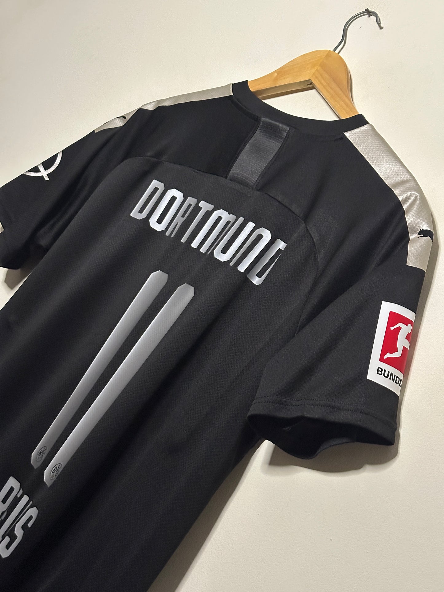 Marco Reus Borussia Dortmund 2019-20 away football shirt (L)