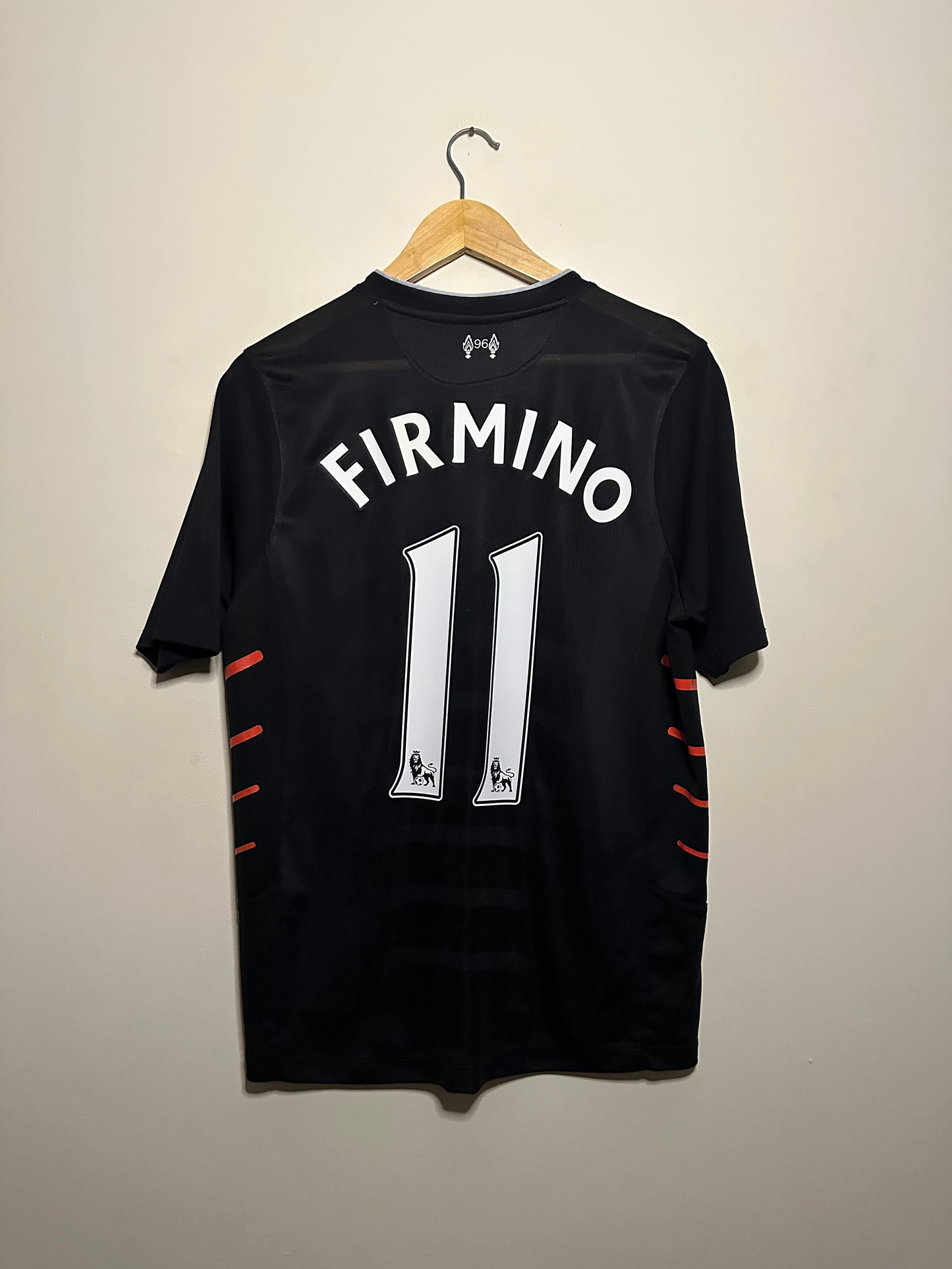 Roberto Firmino Liverpool FC 2016-17 away football shirt (M)