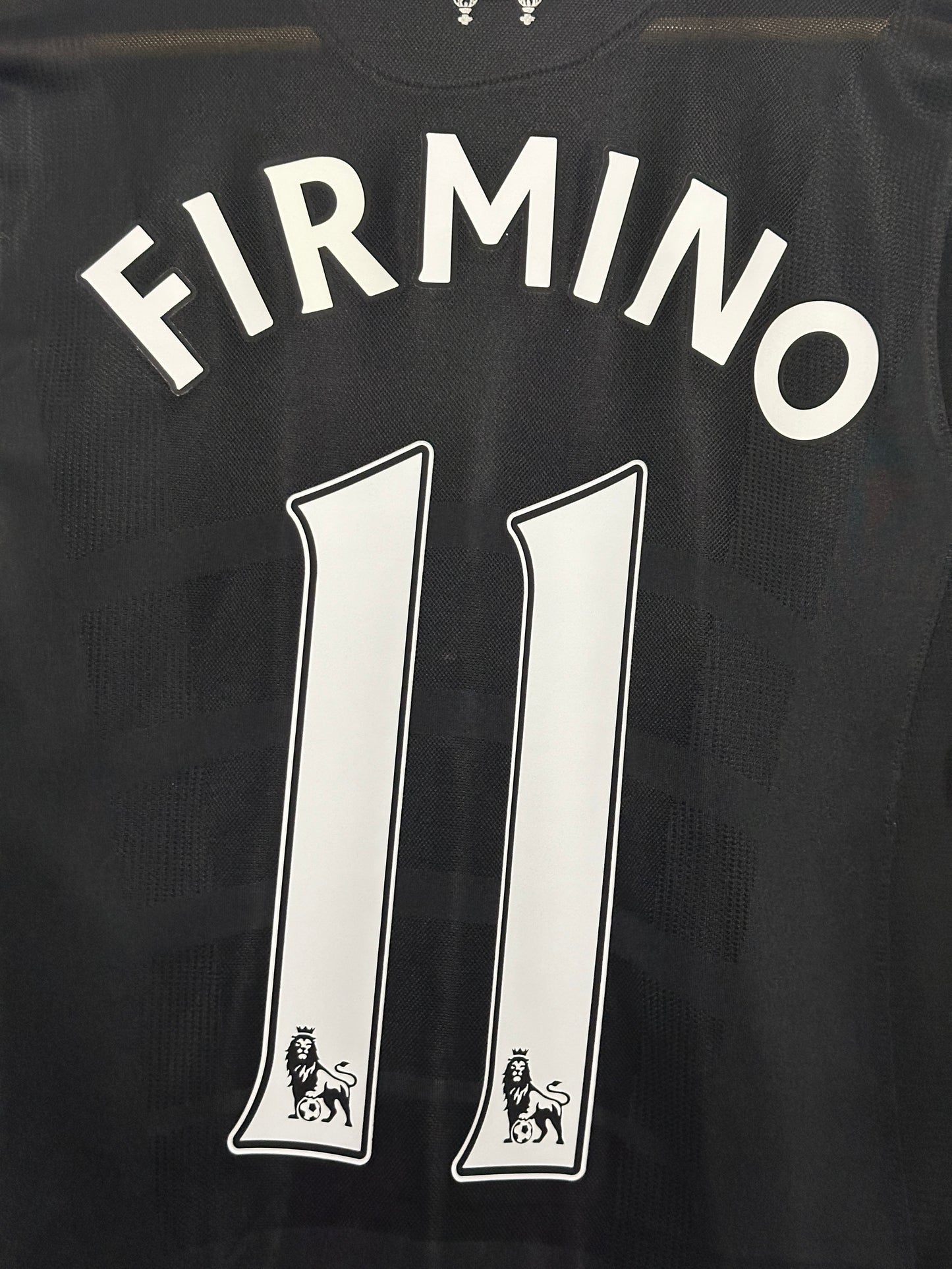 Roberto Firmino Liverpool FC 2016-17 away football shirt (M)