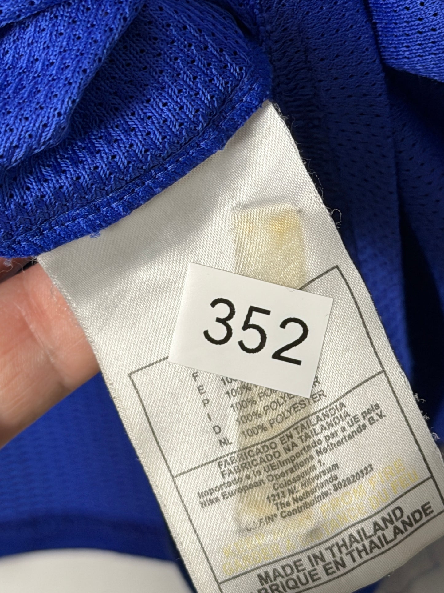 Ronaldinho Brazil 2002 away football shirt (L)