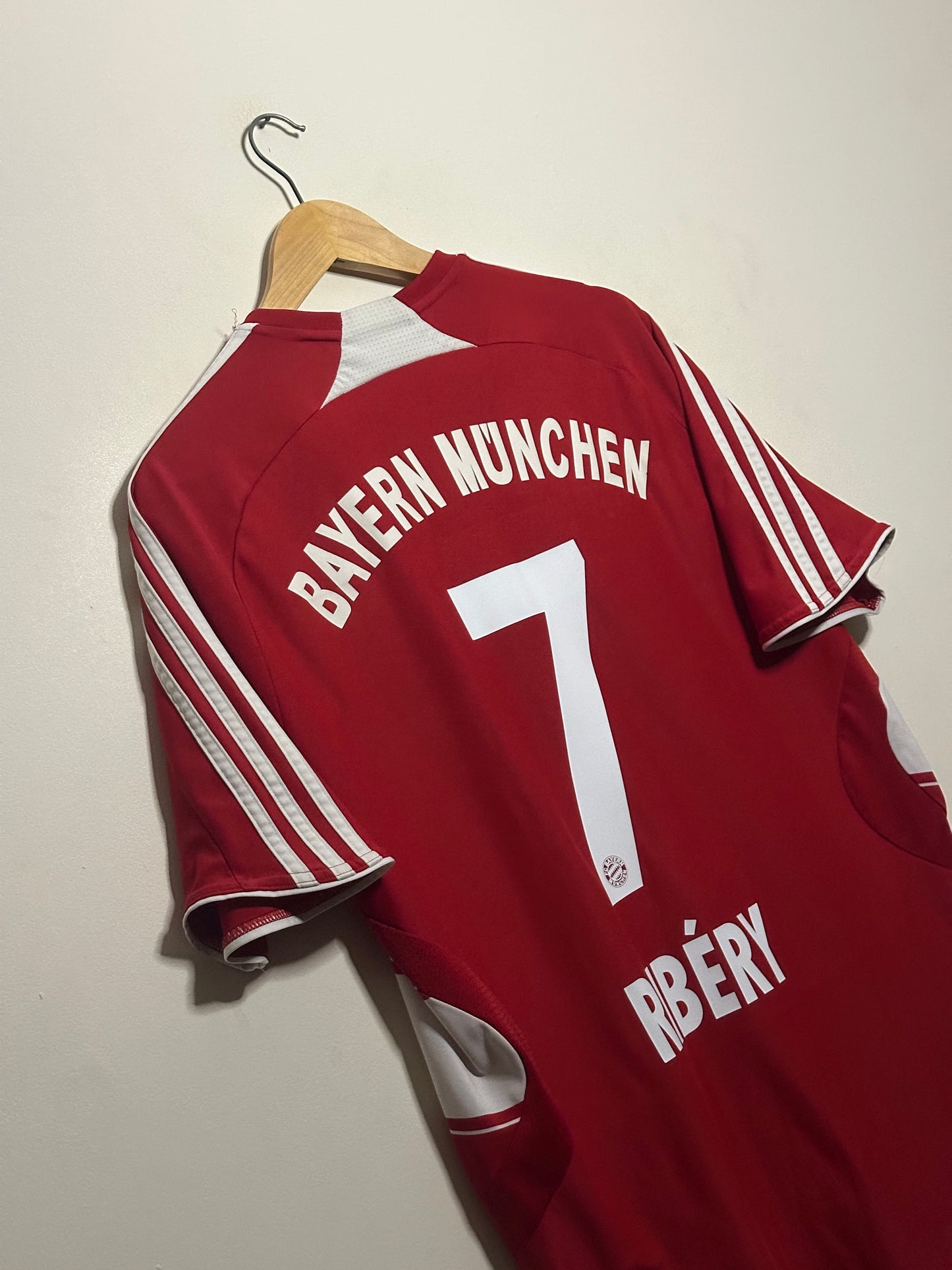 Franck Ribery FC Bayern Munich 2008-09 home football shirt (M)