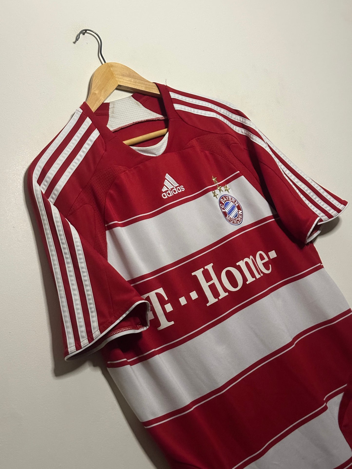 Franck Ribery FC Bayern Munich 2008-09 home football shirt (M)