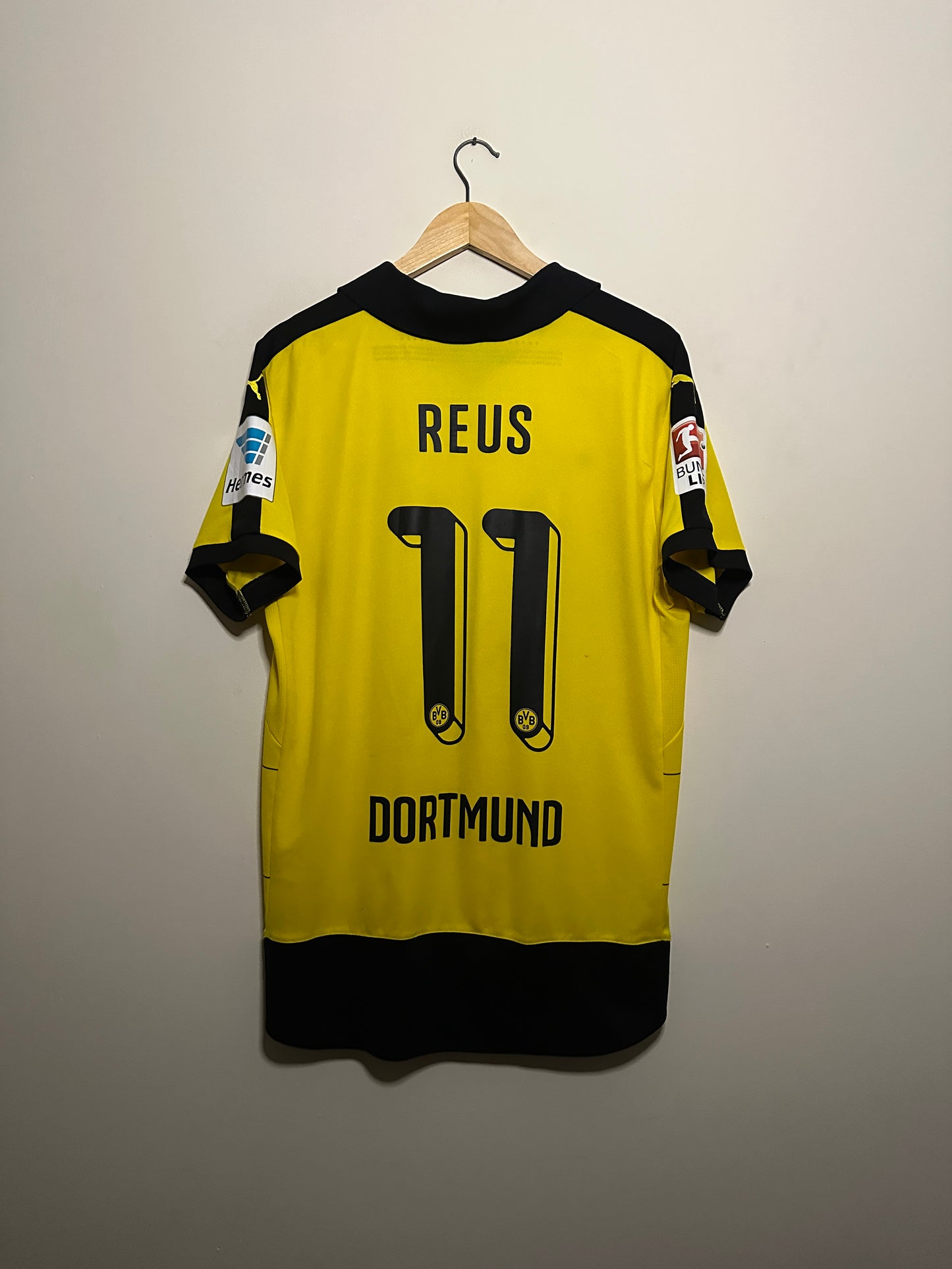Marco Reus Borussia Dortmund 2015-16 home football shirt (L)