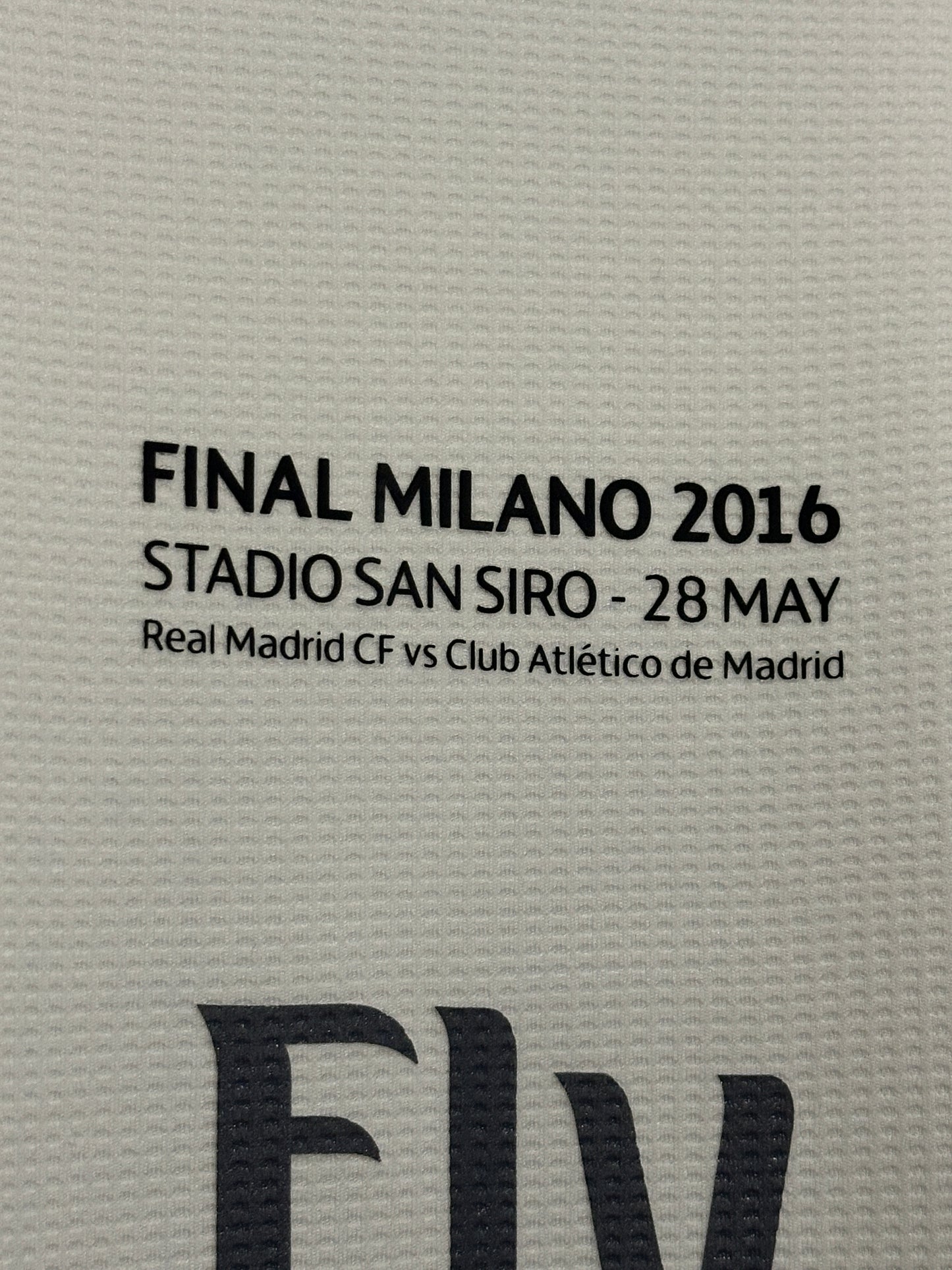 Gareth Bale Real Madrid CF 2015-16 home football shirt (XL)