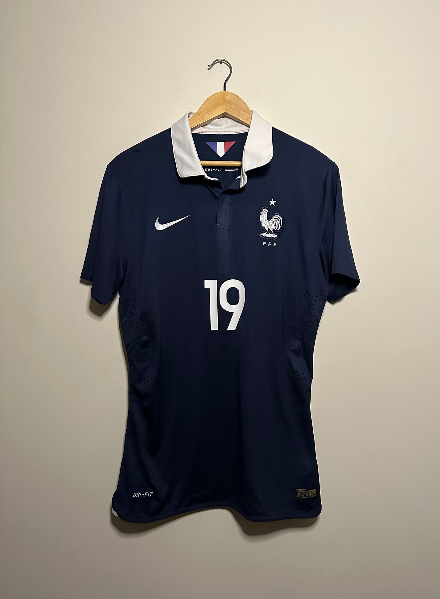 Paul Pogba France 2014 player version home football shirt (M)