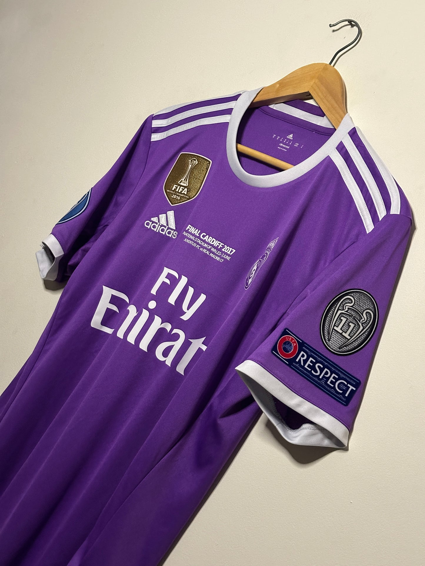 Luka Modric Real Madrid CF 2016-17 champions league final edition away football shirt (M)