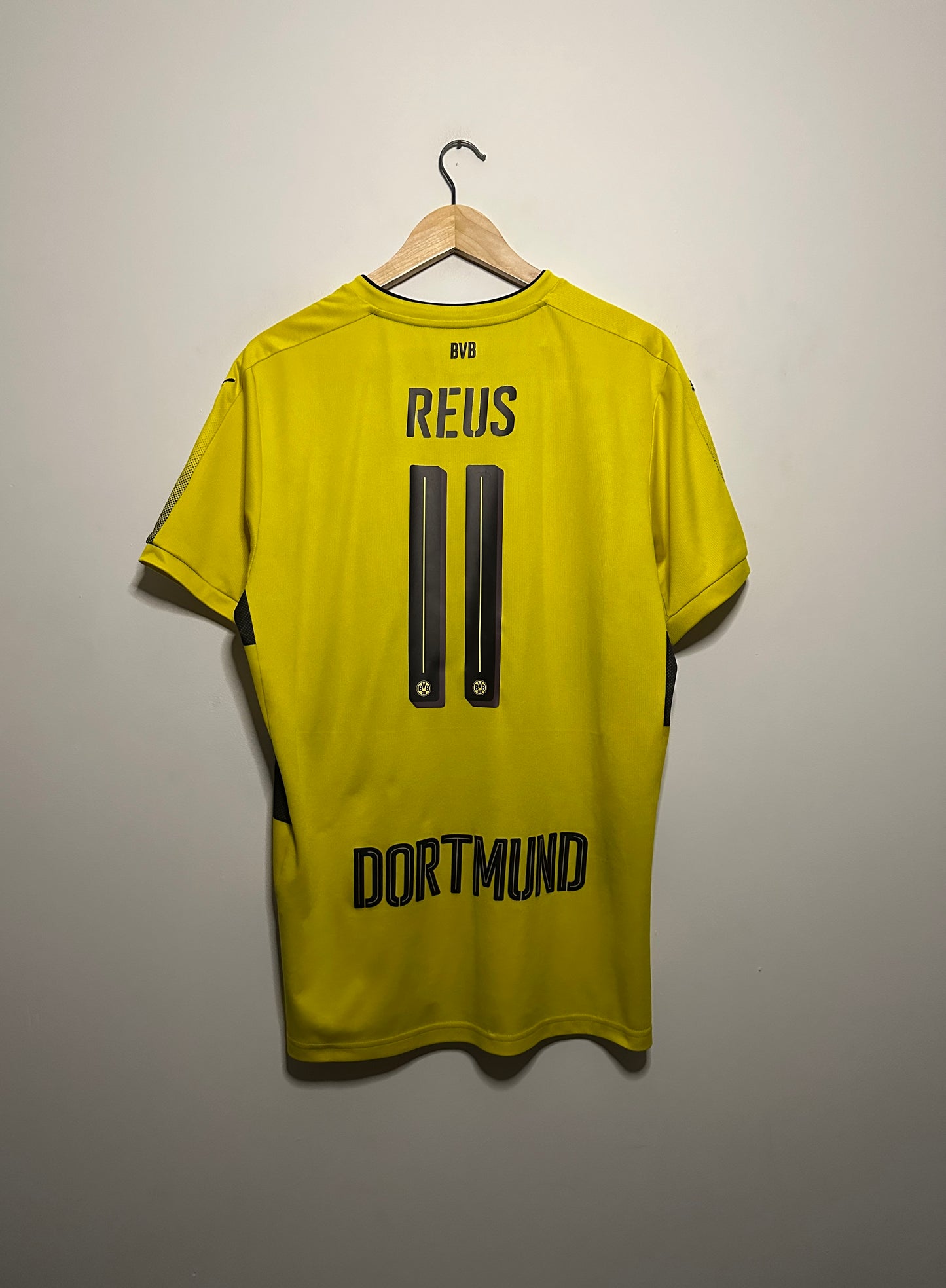 Marco Reus Borussia Dortmund 2017-18 home football shirt (L)