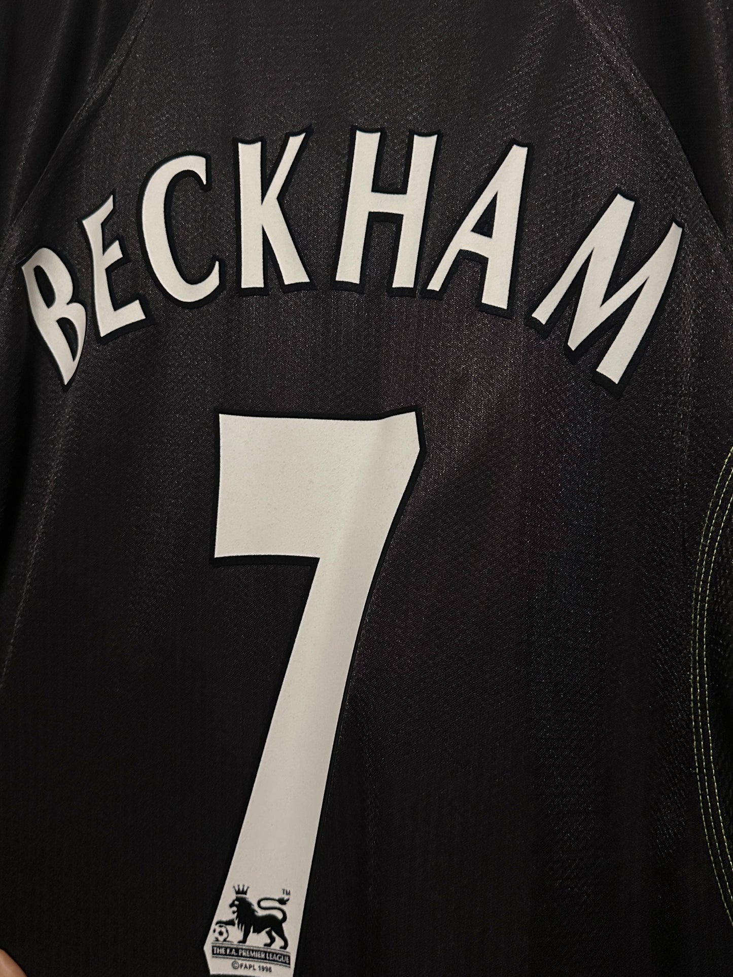 David Beckham Manchester United 1998-99 third football shirt (XL)