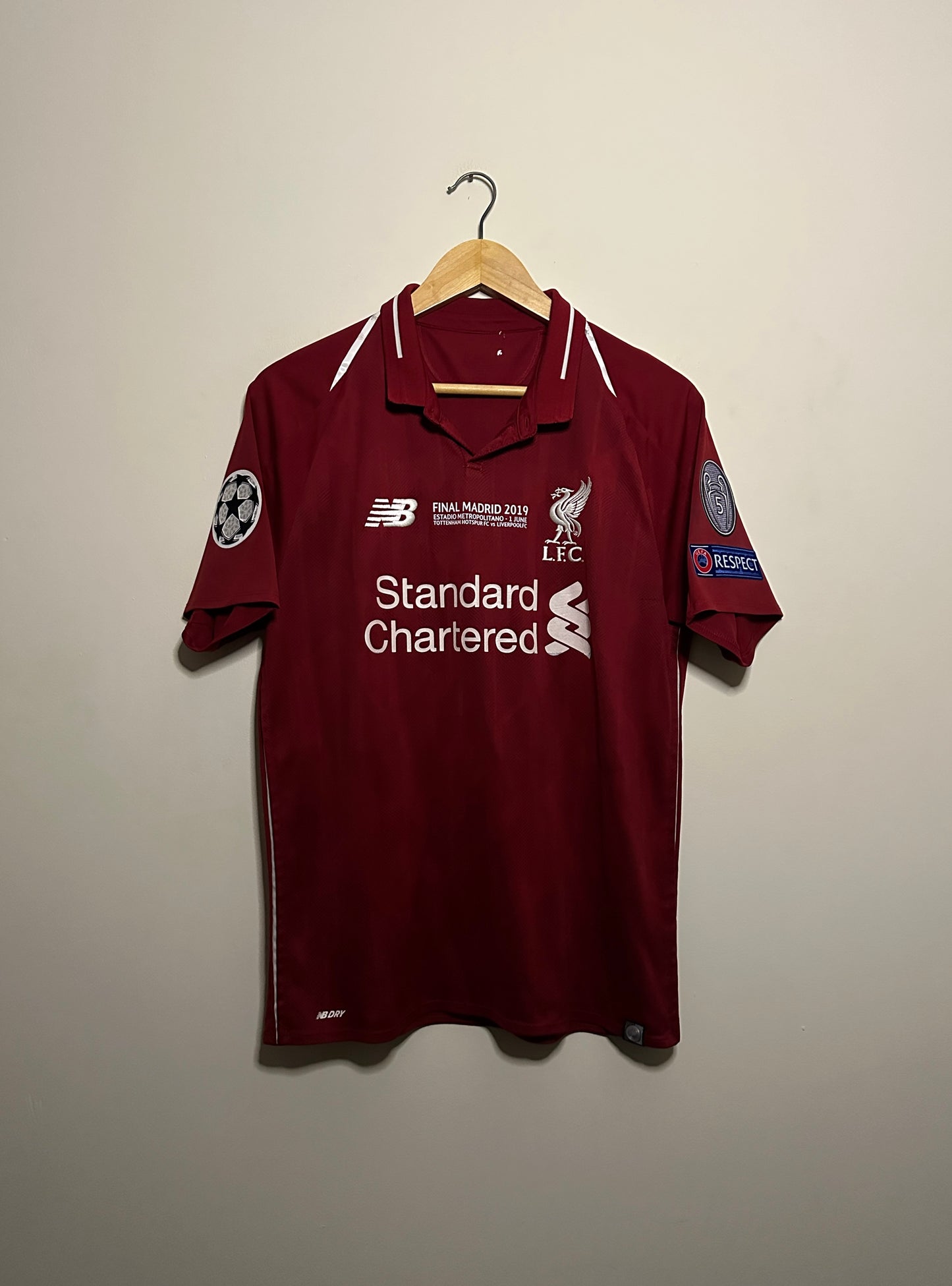 Mohamed Salah Liverpool FC 2018-19 champions league final edition home football shirt (M)
