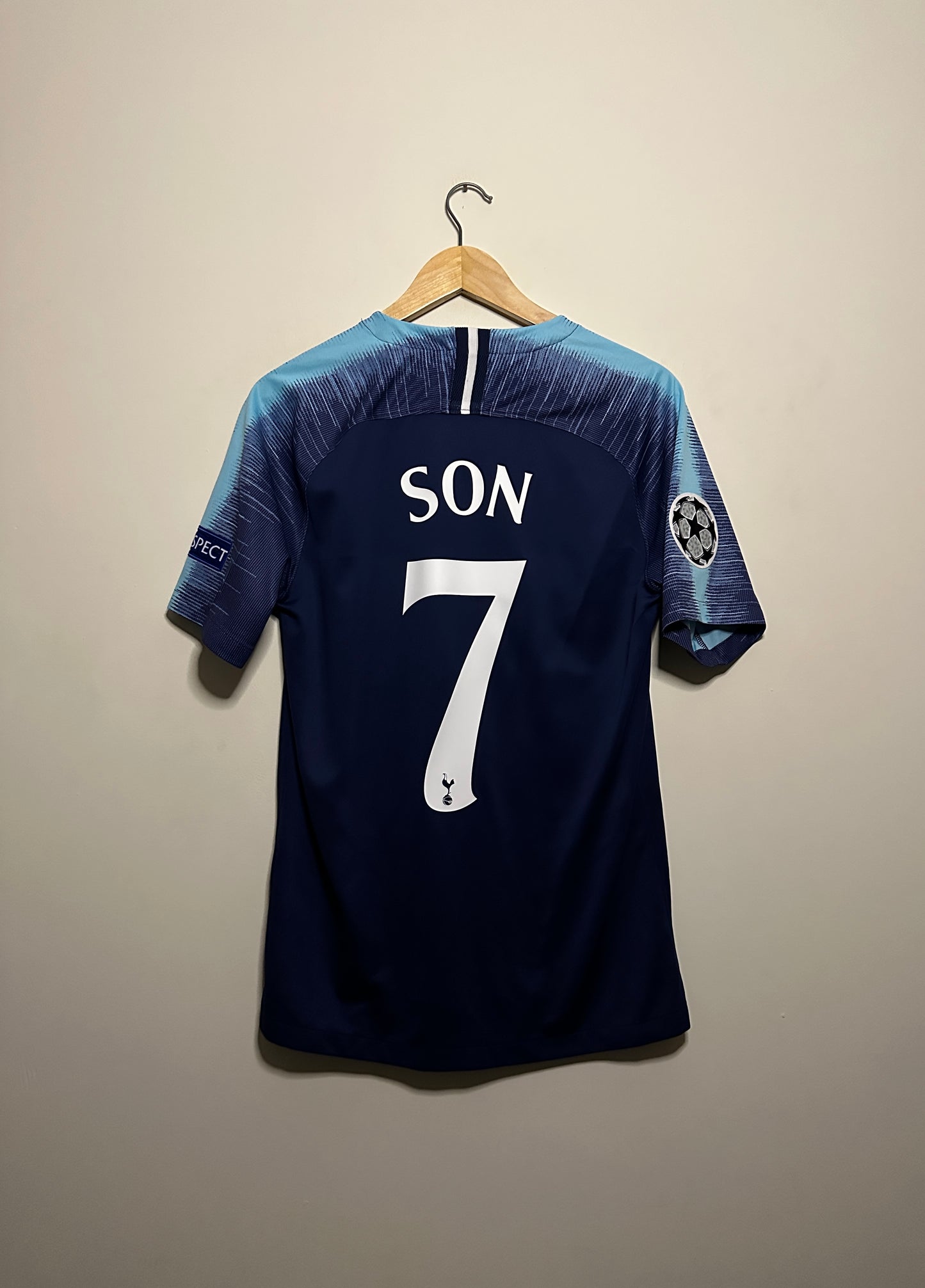 Heung-Min Son Tottenham Hotspur 2018-19 away football shirt (M)