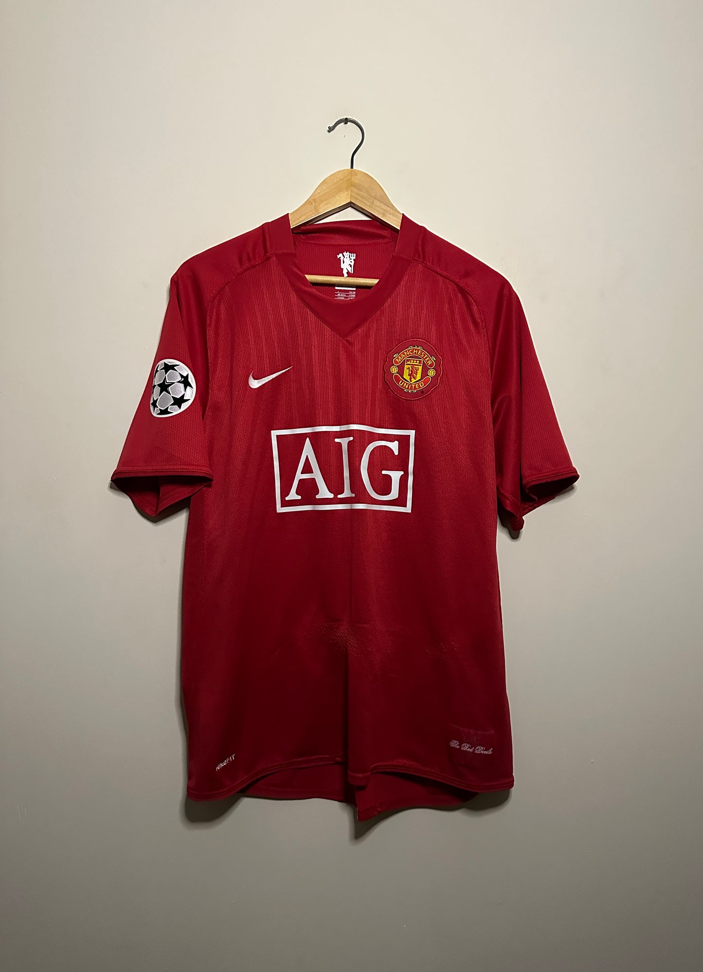 Cristiano Ronaldo Manchester United 2007-08 home football shirt (L)